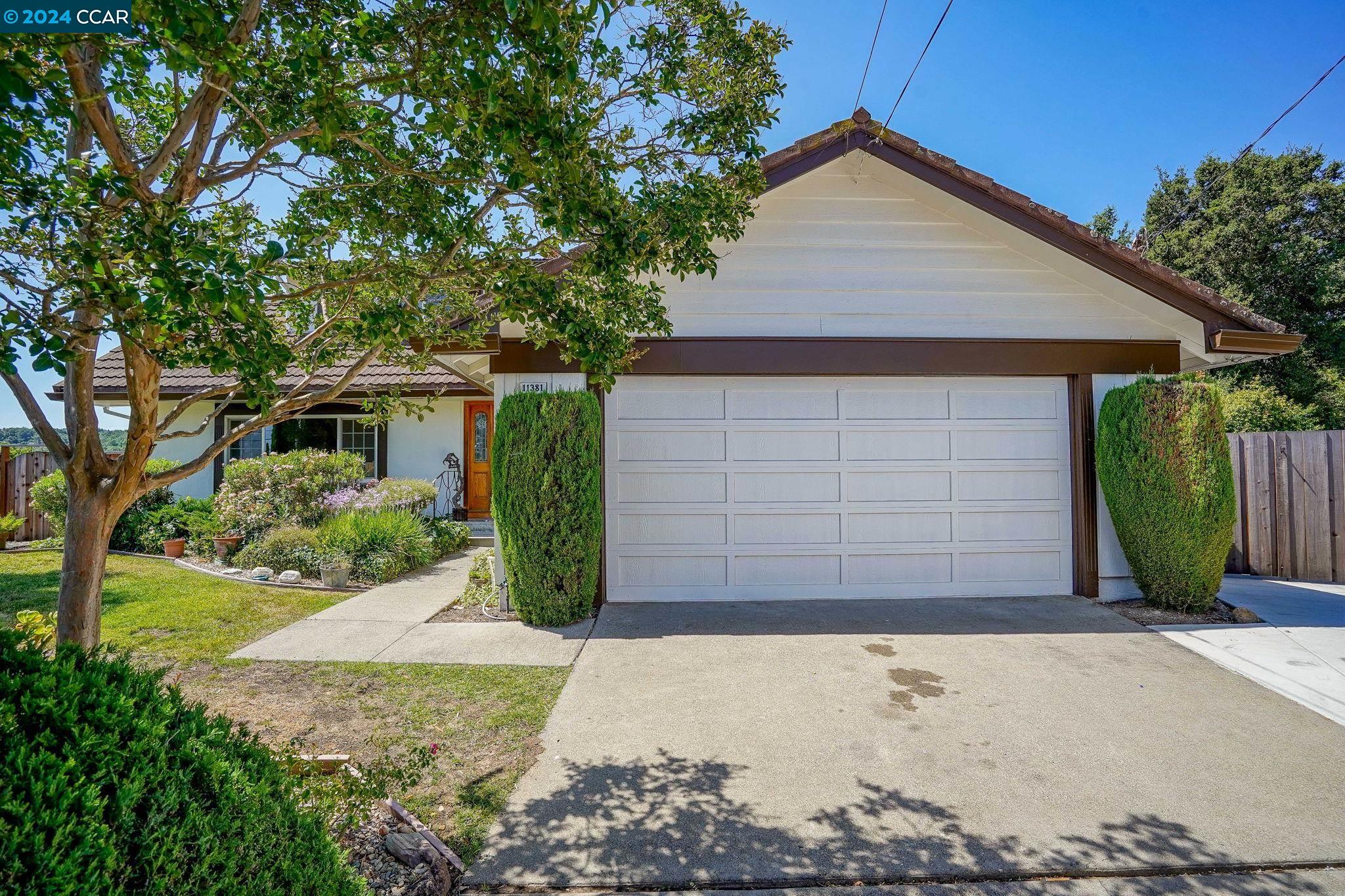 11381 Rampart Dr