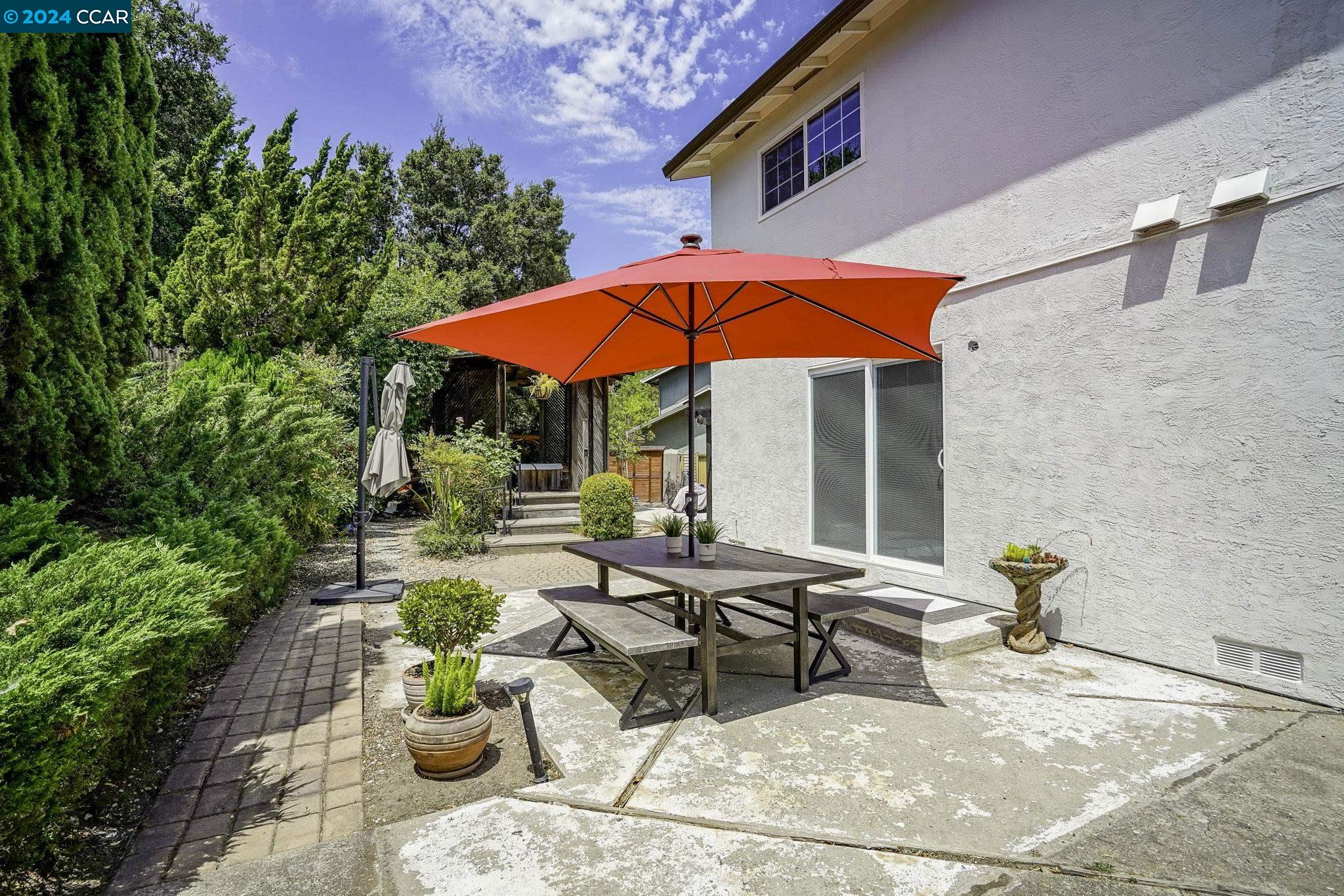 11381 Rampart Dr