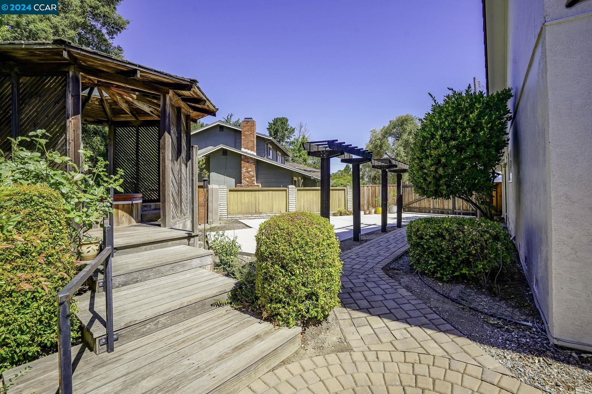 11381 Rampart Dr