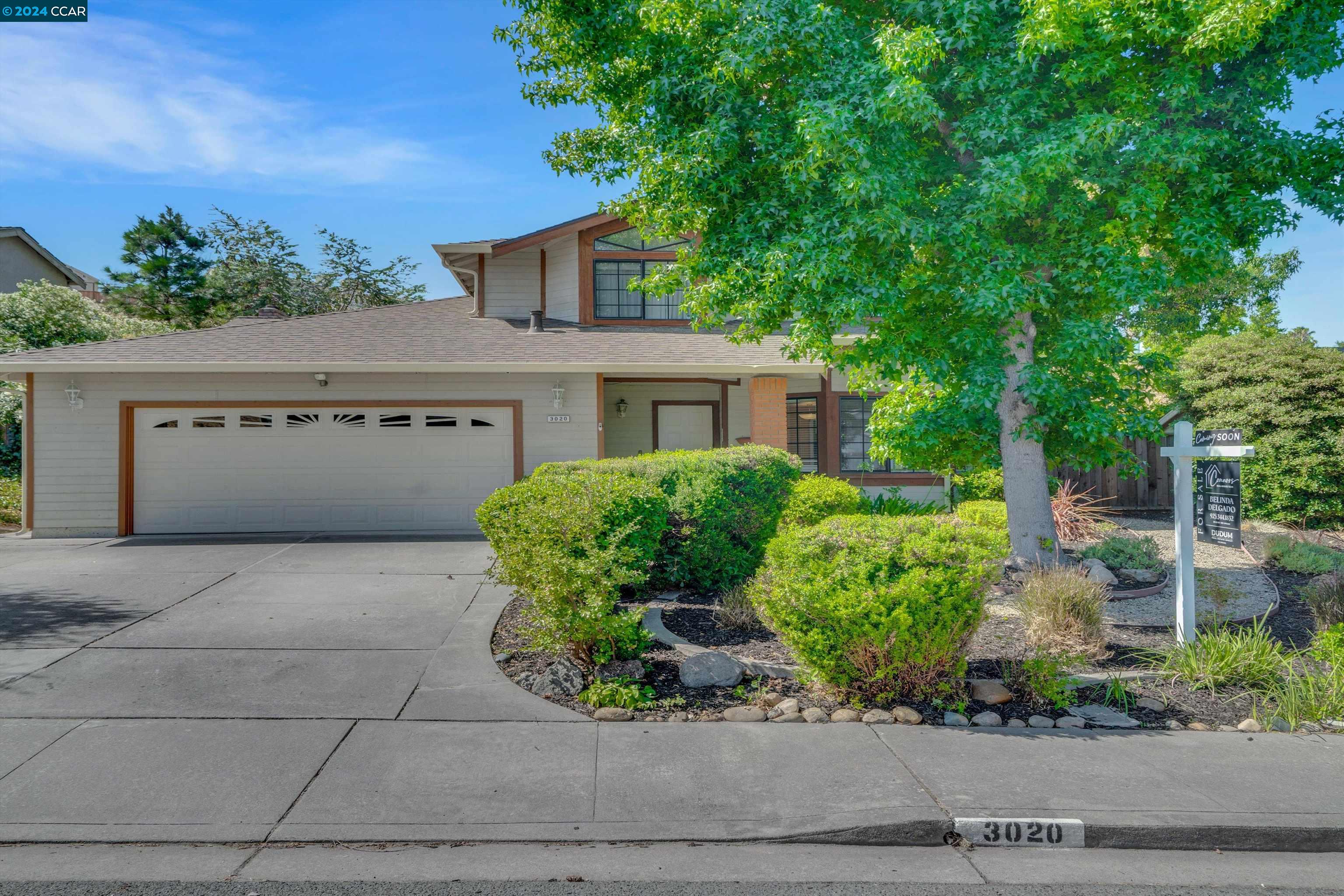 3020 Larkspur Dr