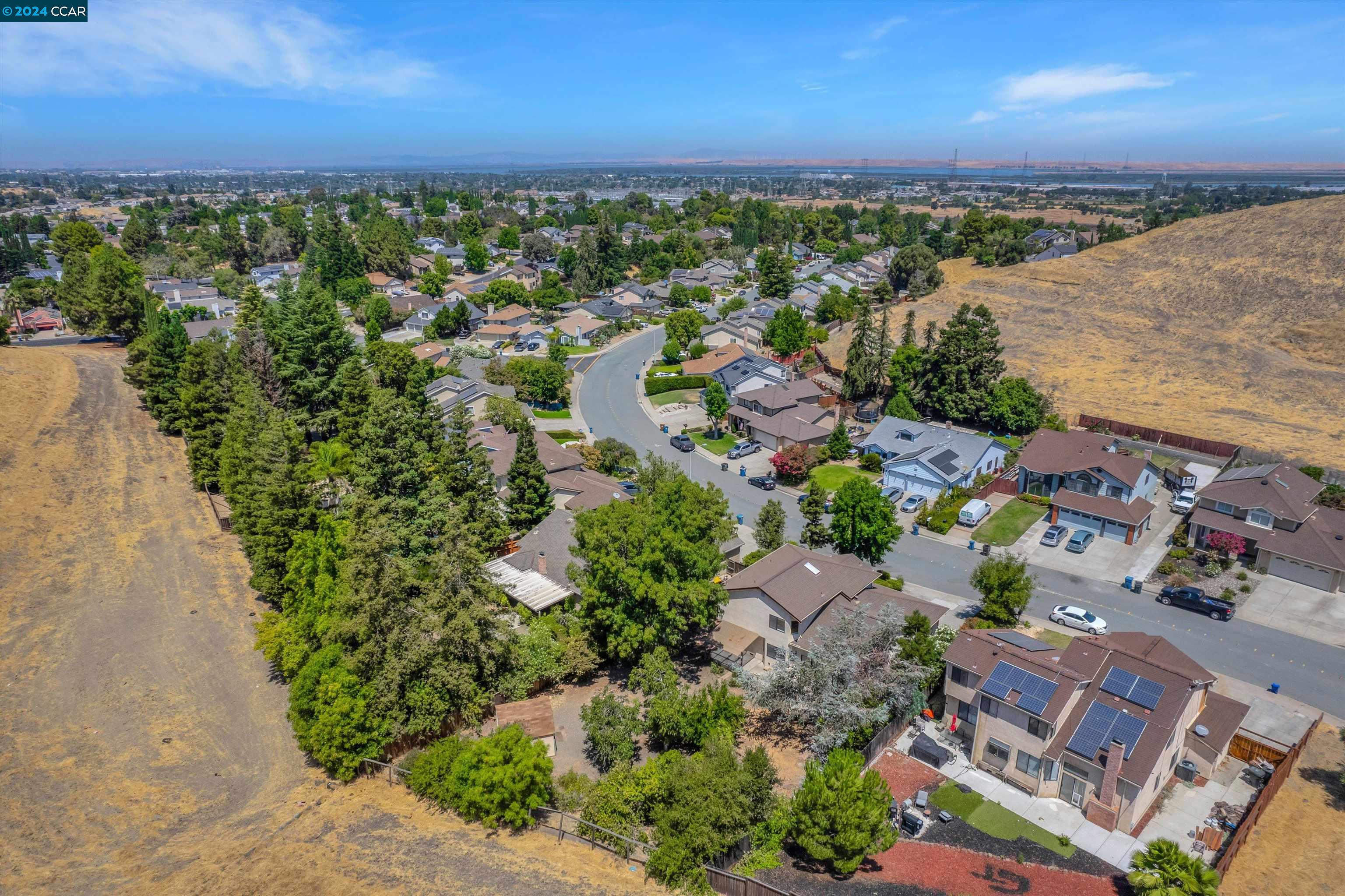3020 Larkspur Dr