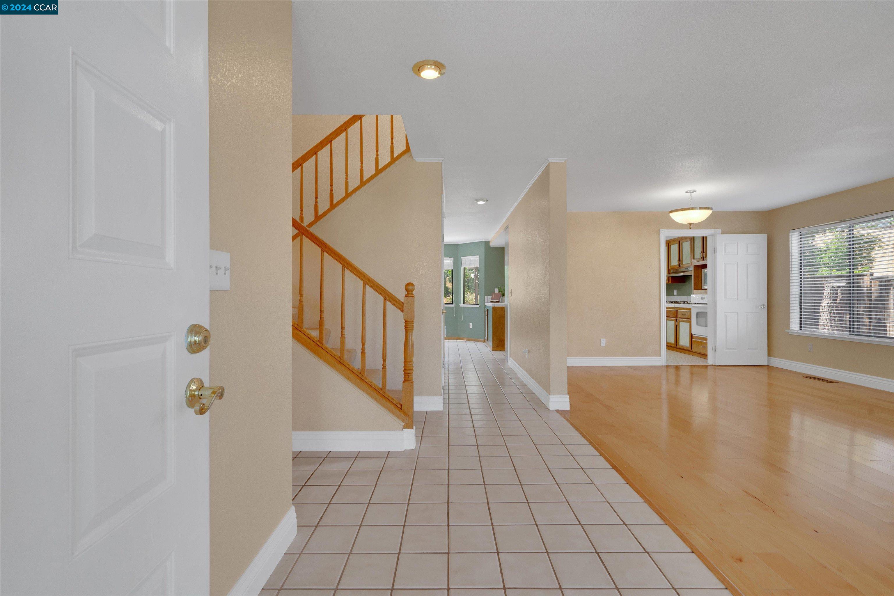 3020 Larkspur Dr