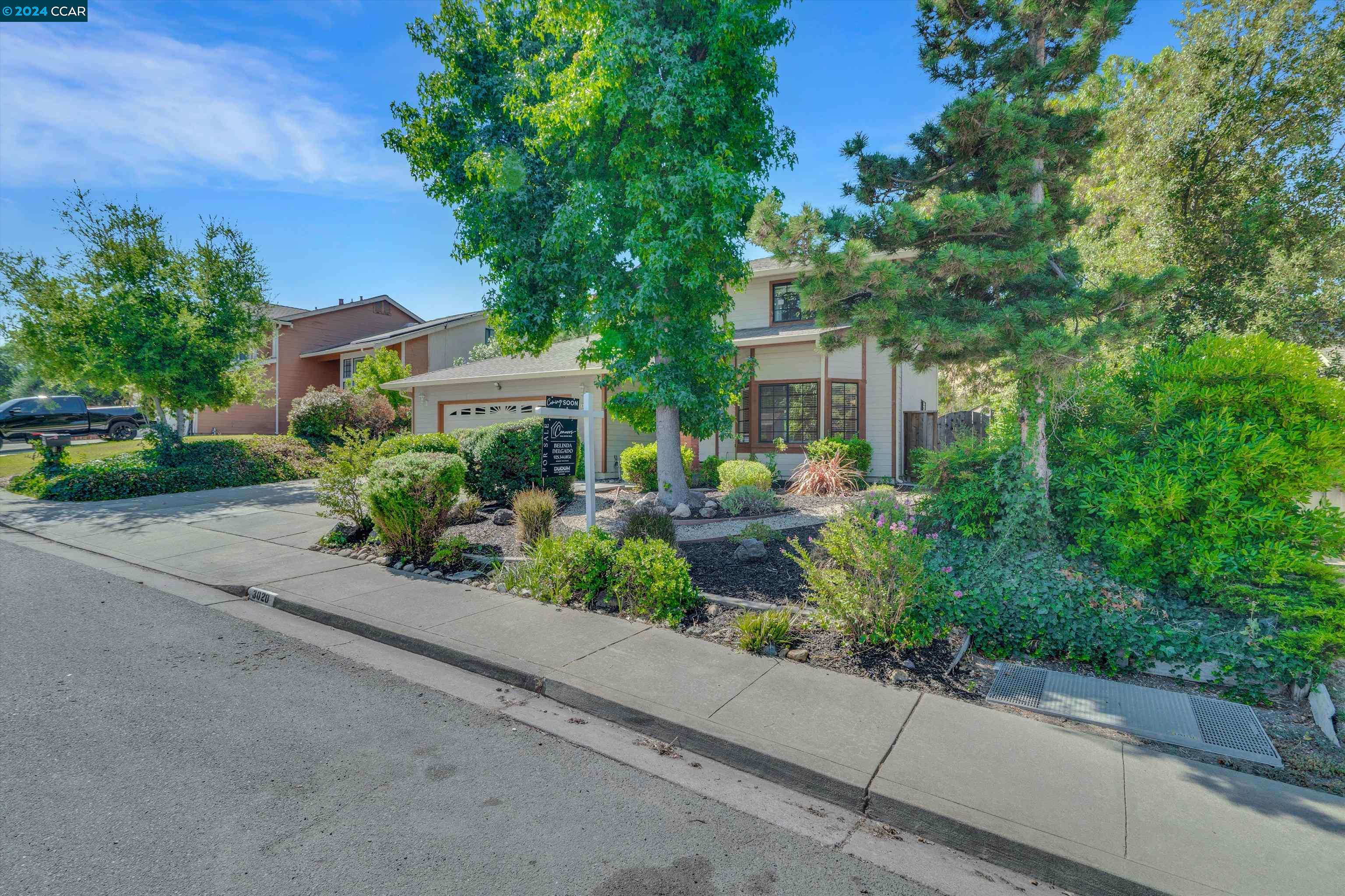 3020 Larkspur Dr