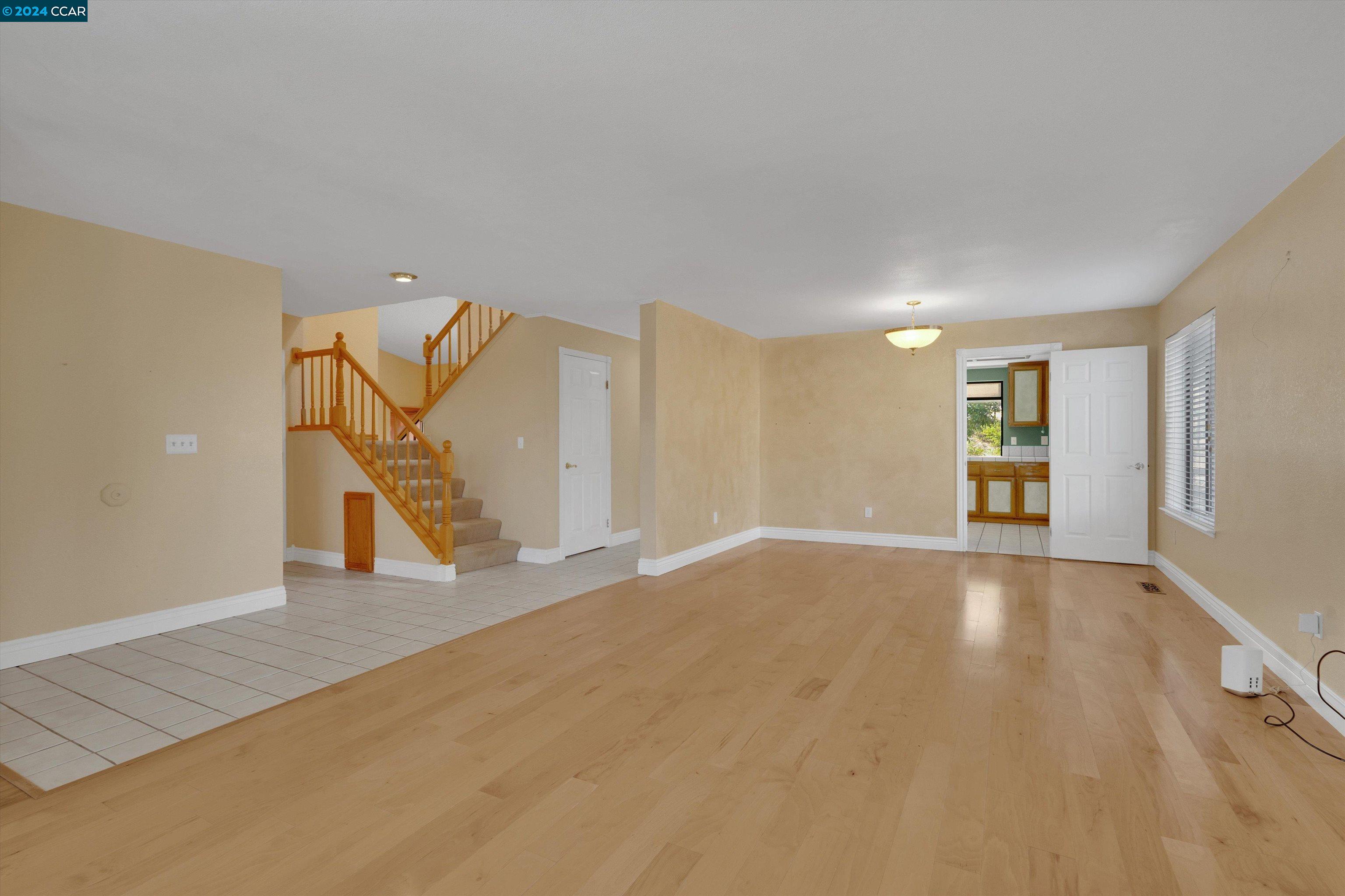 3020 Larkspur Dr