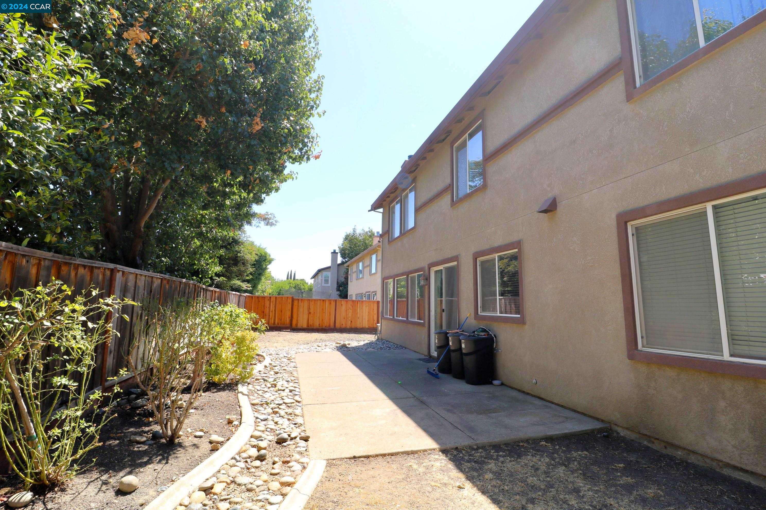 735 Campanello Way