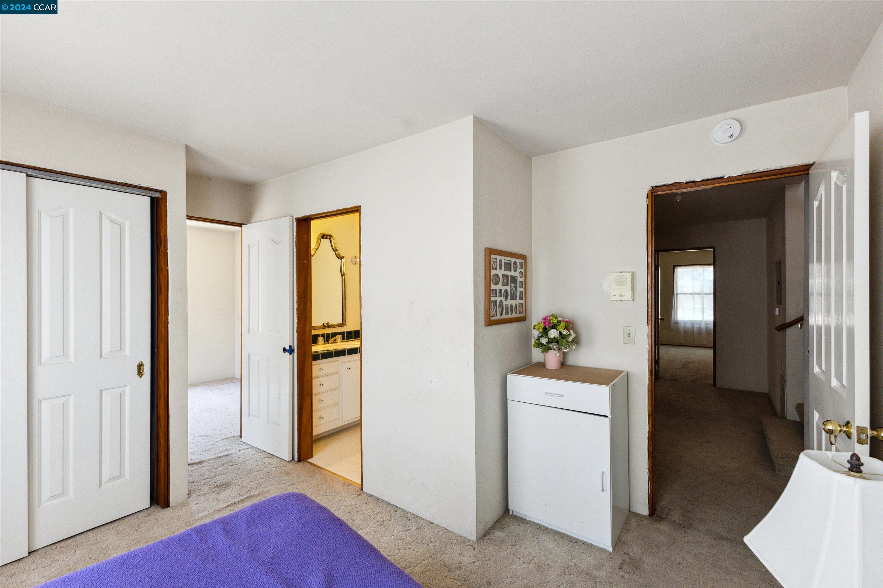 1241 Laverock Ln