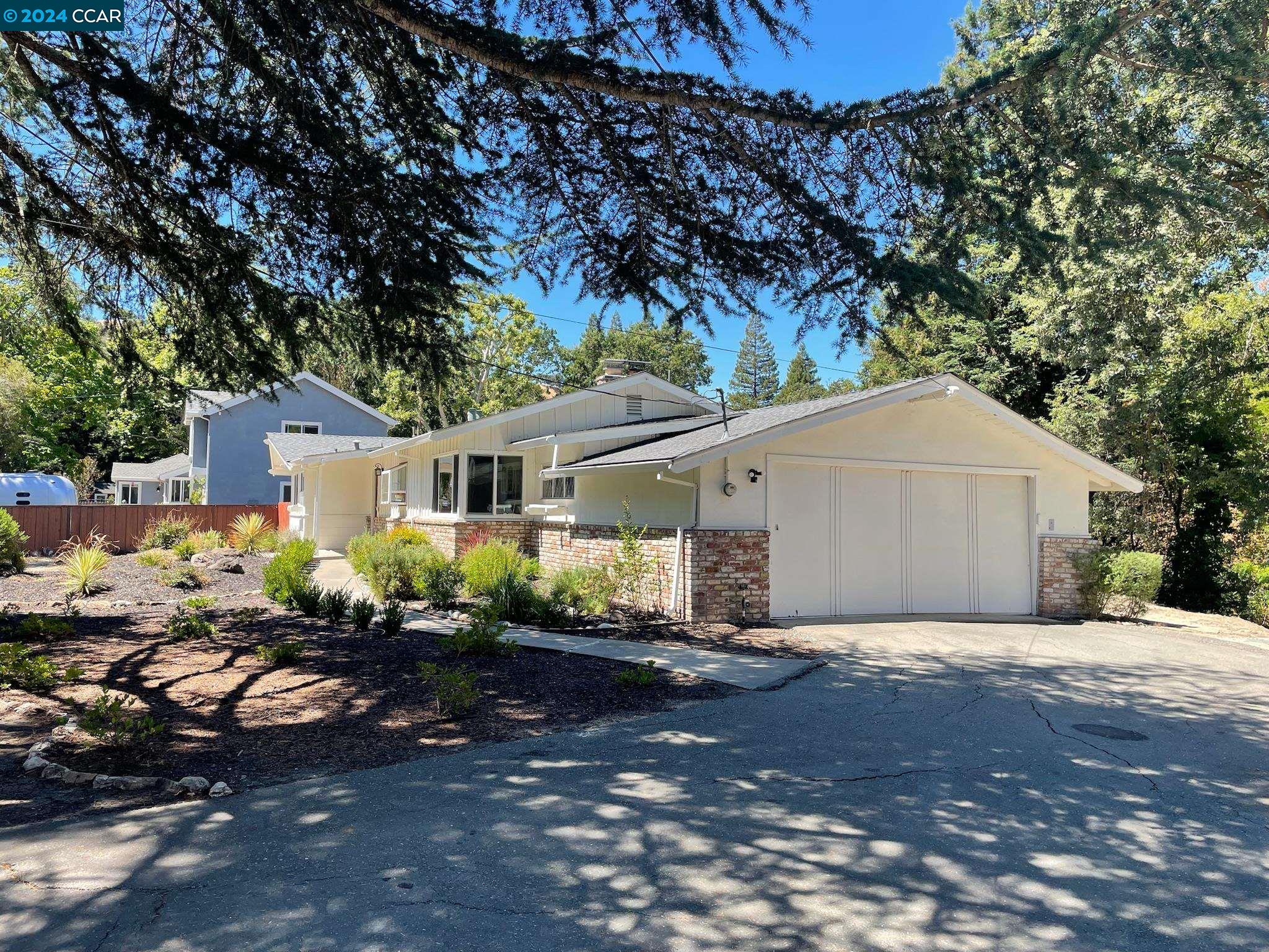291 Montecillo Dr