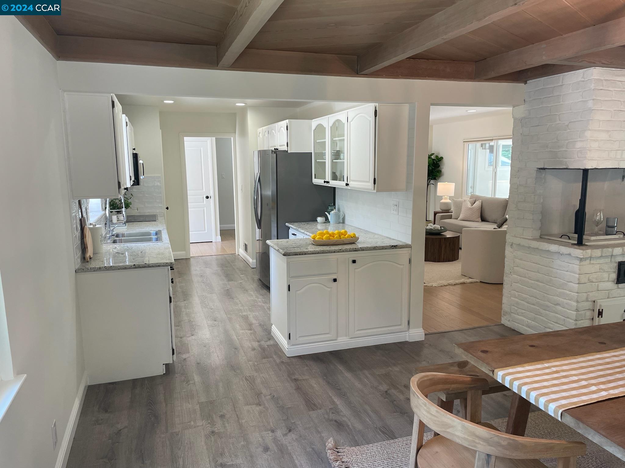 291 Montecillo Dr