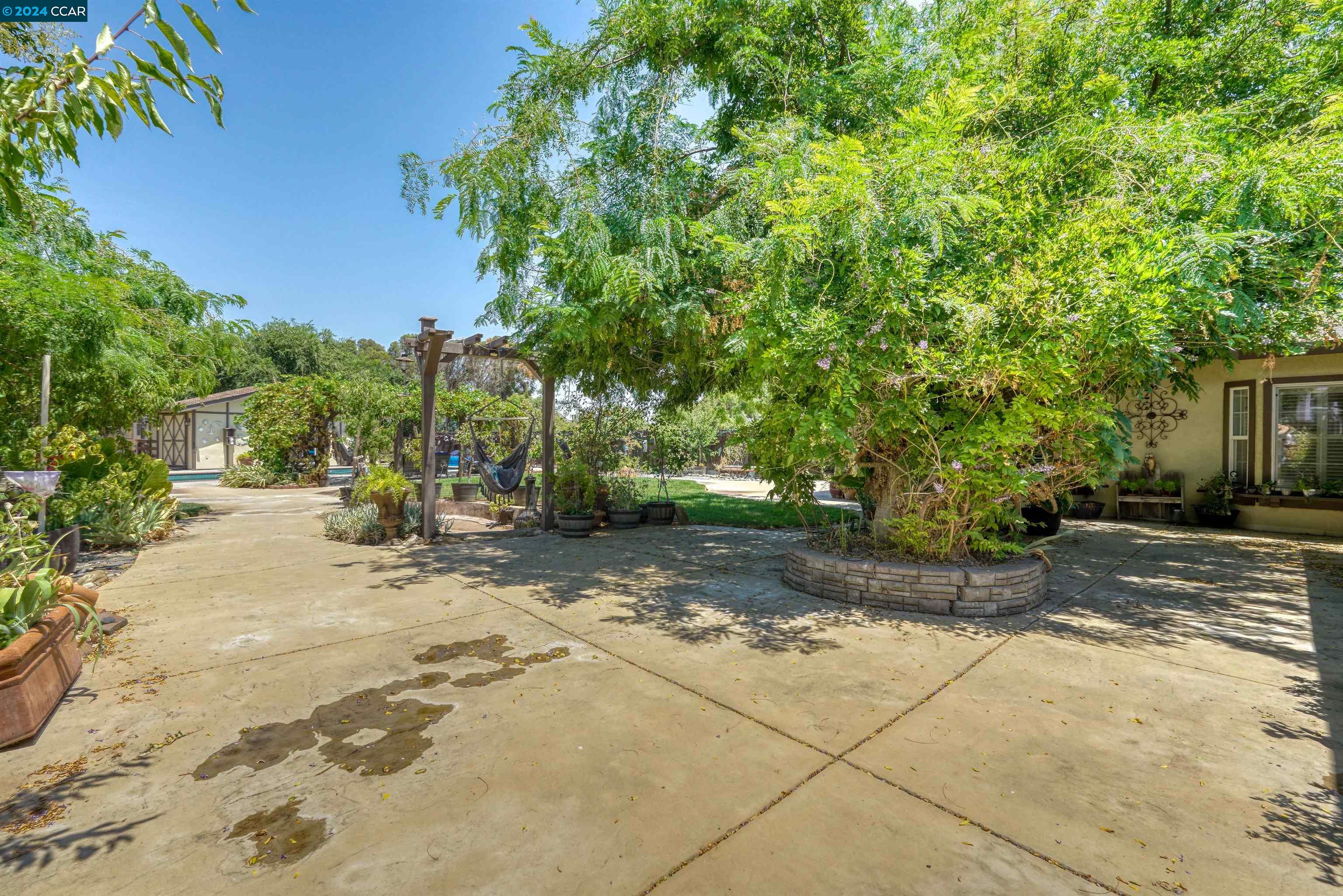 80 Yula Way