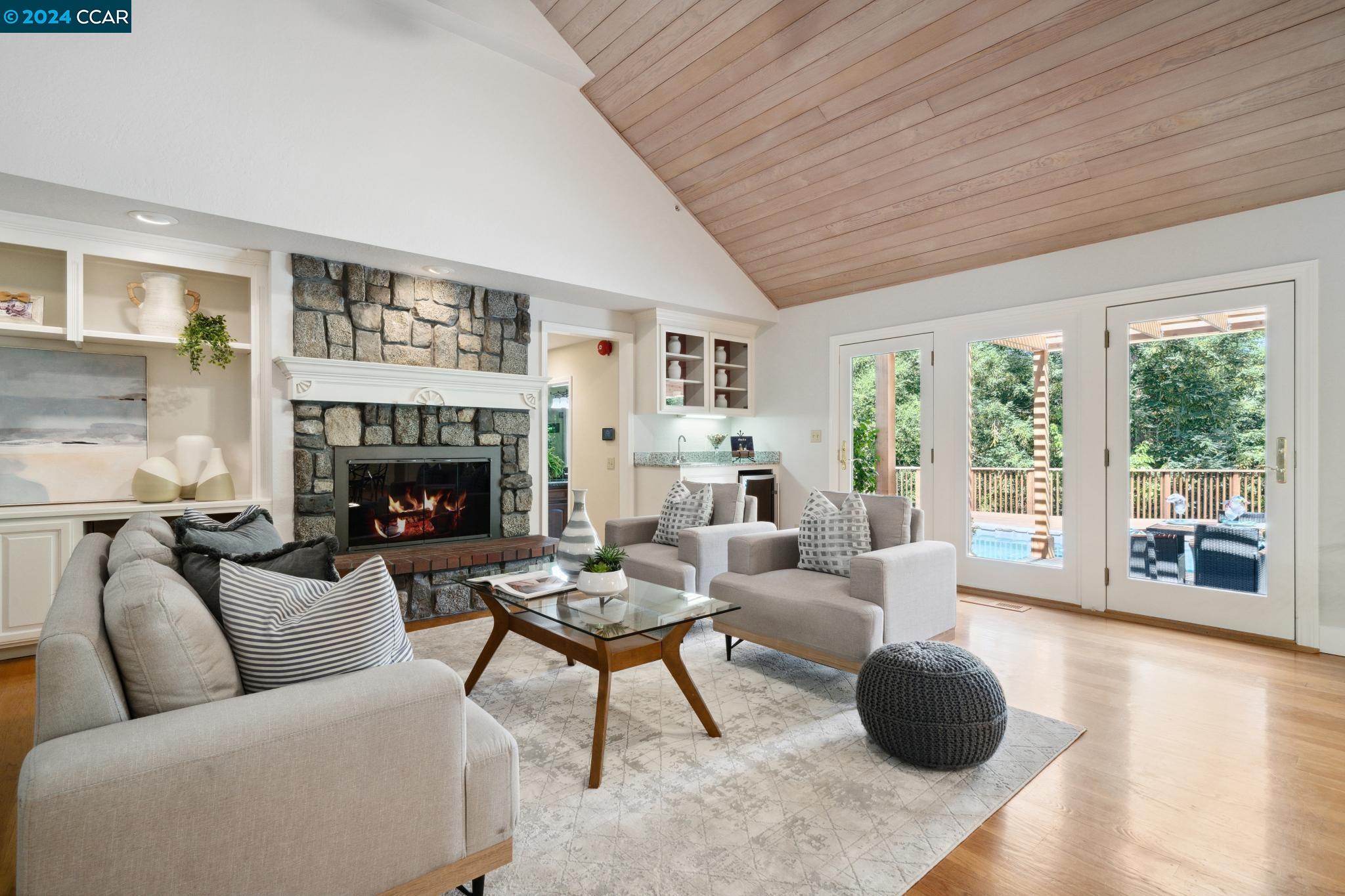 5 Merrill Dr