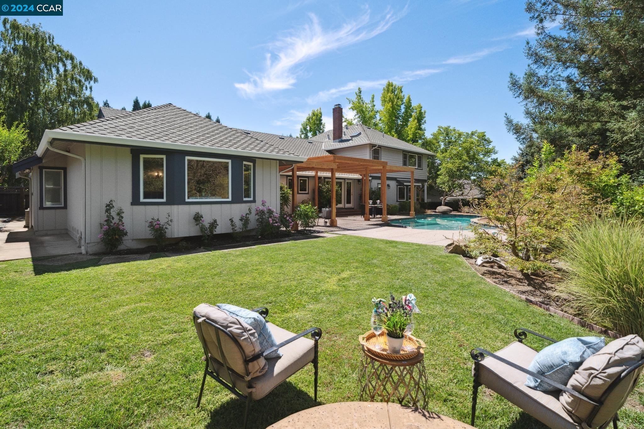5 Merrill Dr