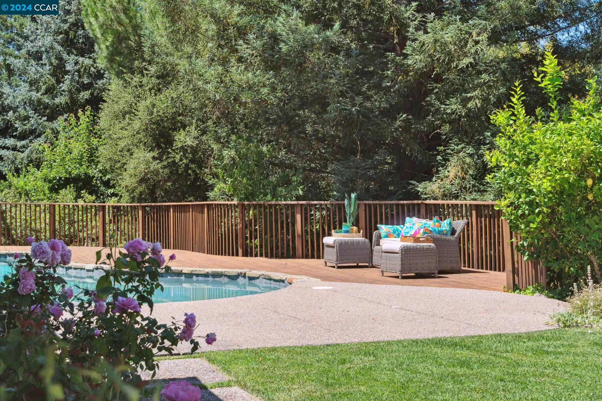 5 Merrill Dr