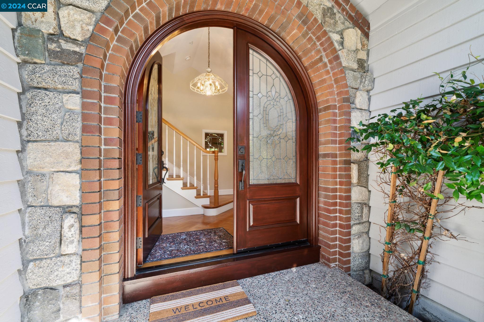 5 Merrill Dr
