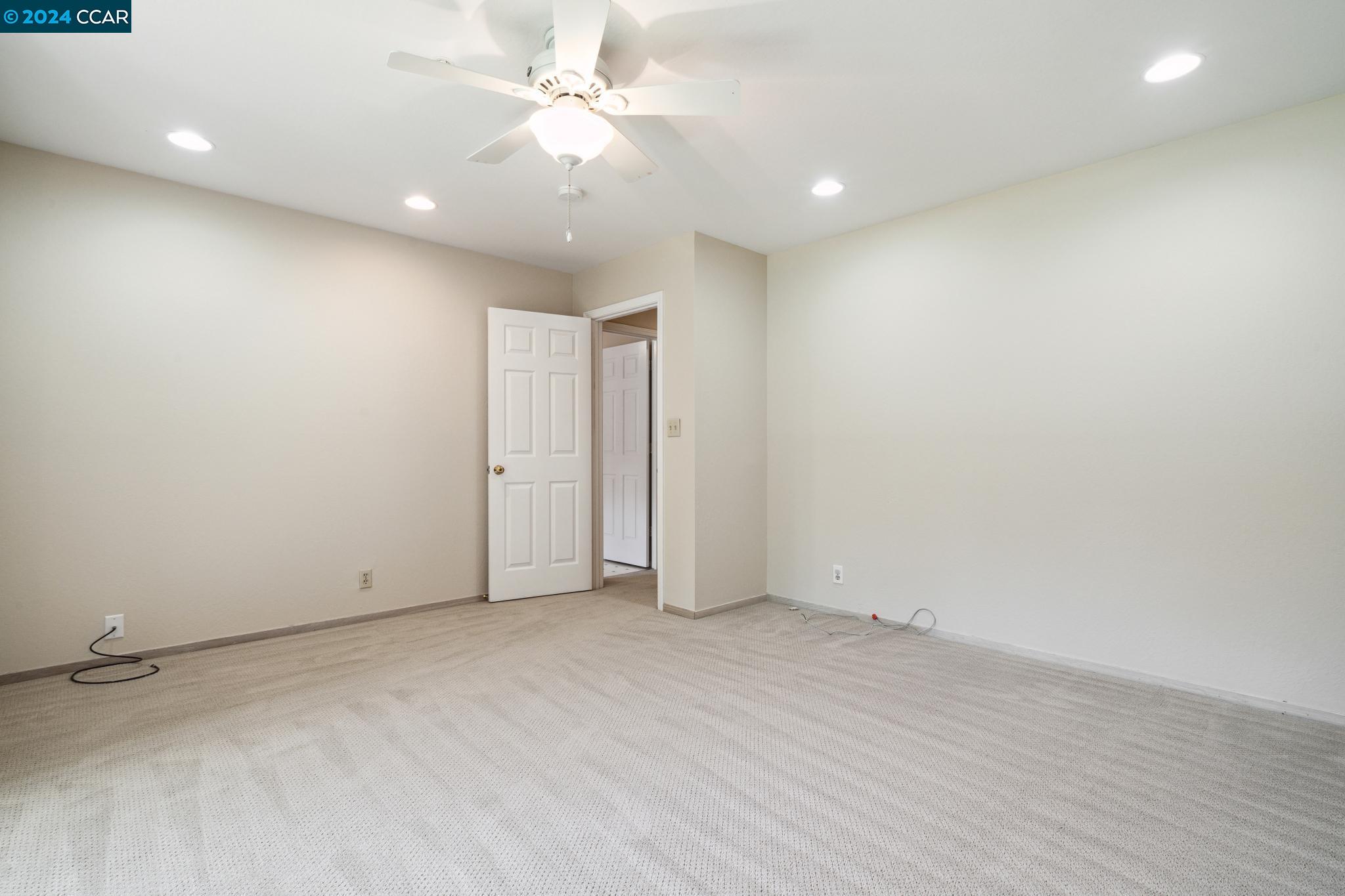 5 Merrill Dr