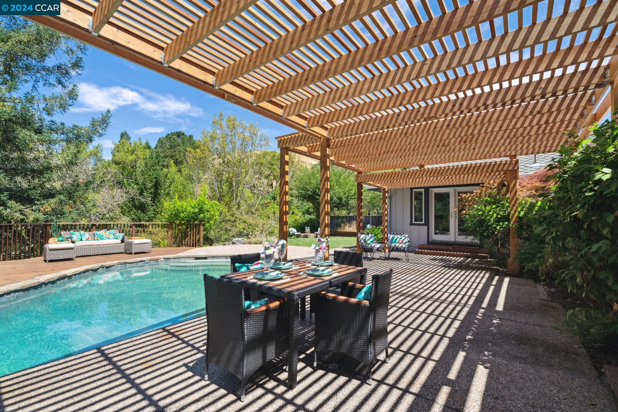 5 Merrill Dr