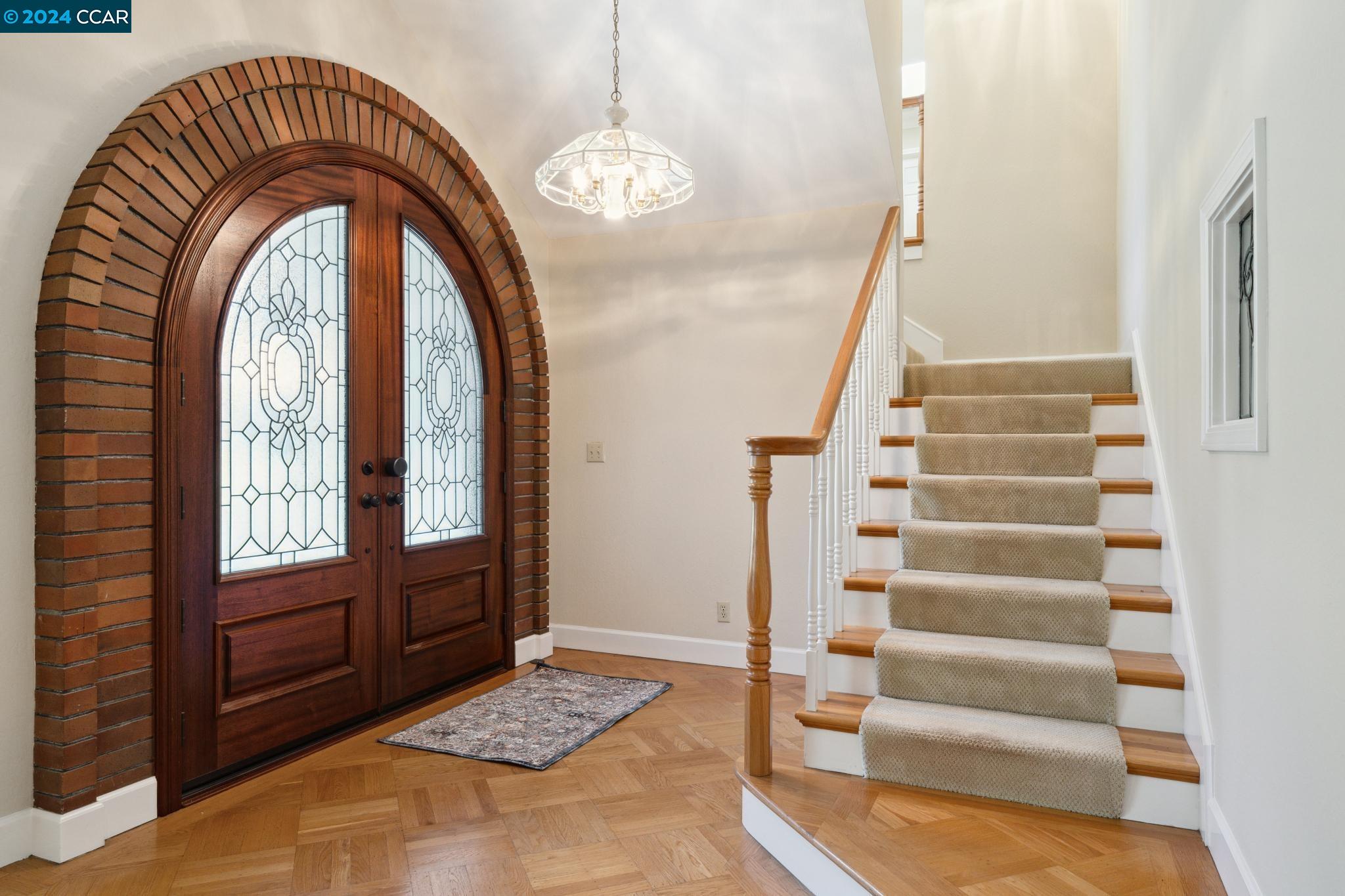 5 Merrill Dr