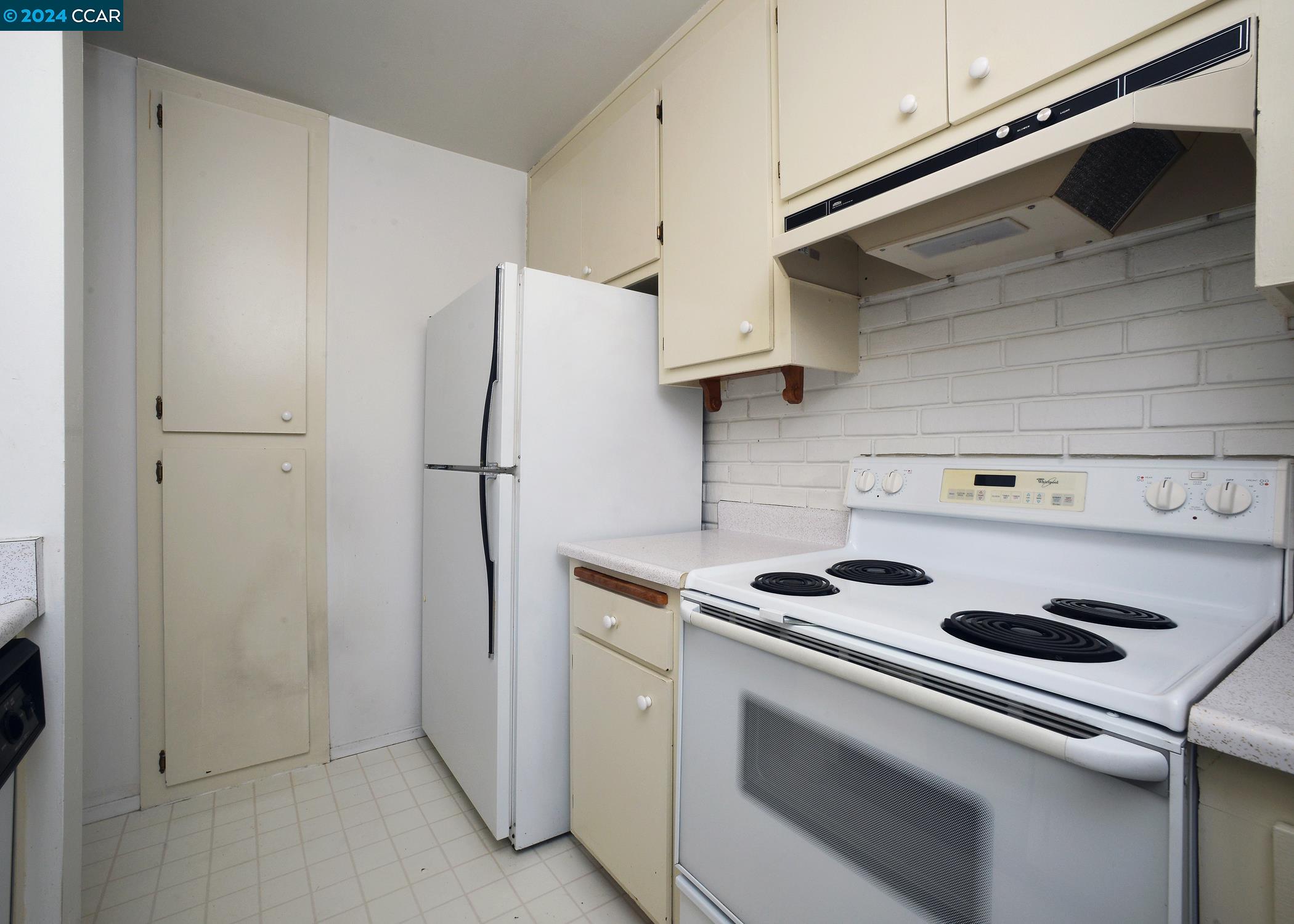 3320 Northwood # H