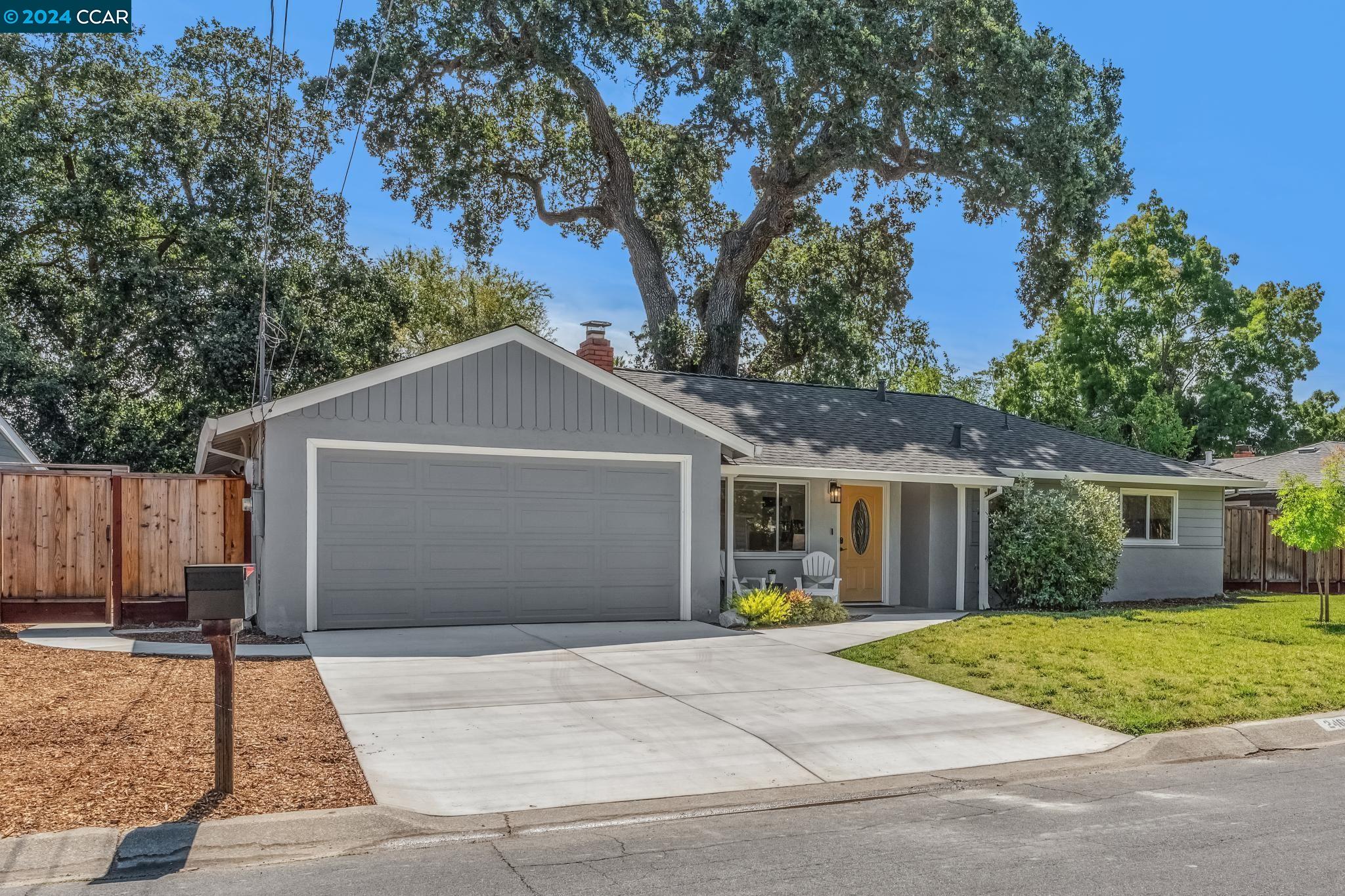 2461 Marcia Dr