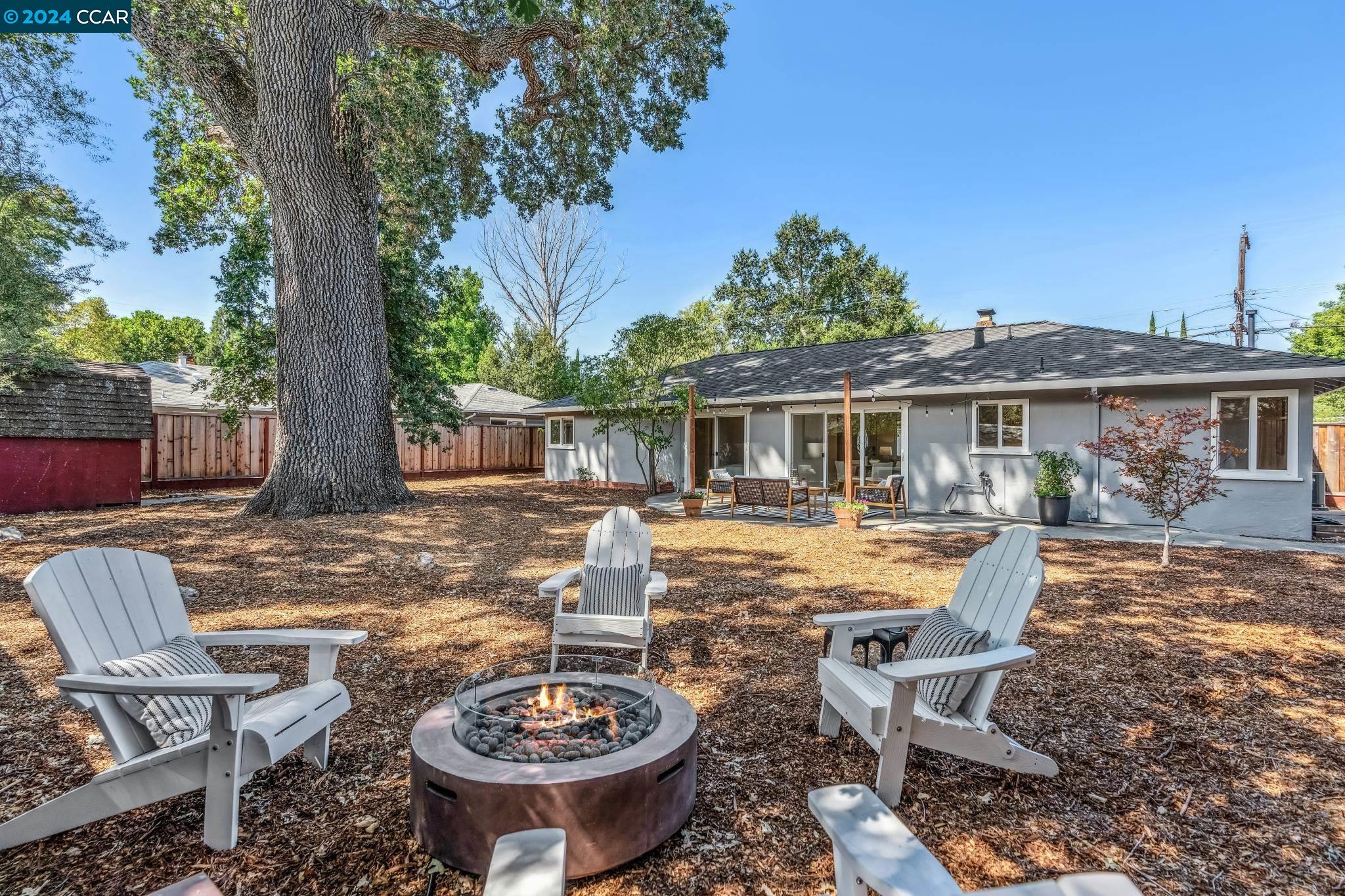 2461 Marcia Dr