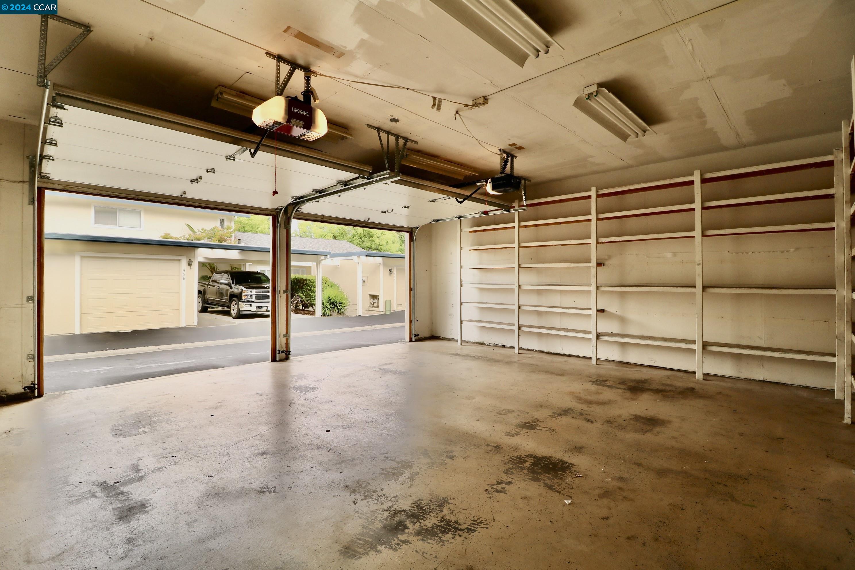 456 Holiday Hills Dr