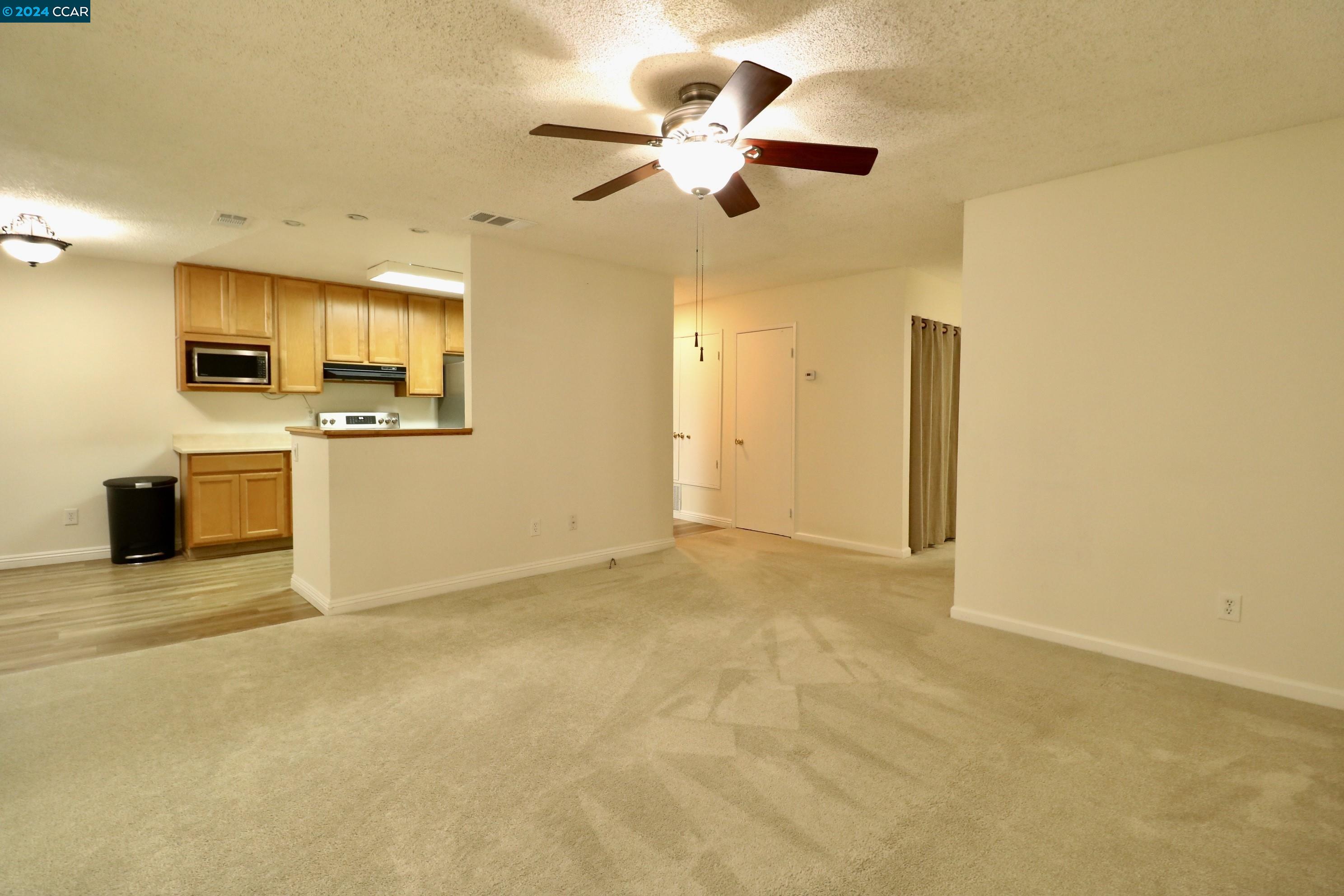456 Holiday Hills Dr