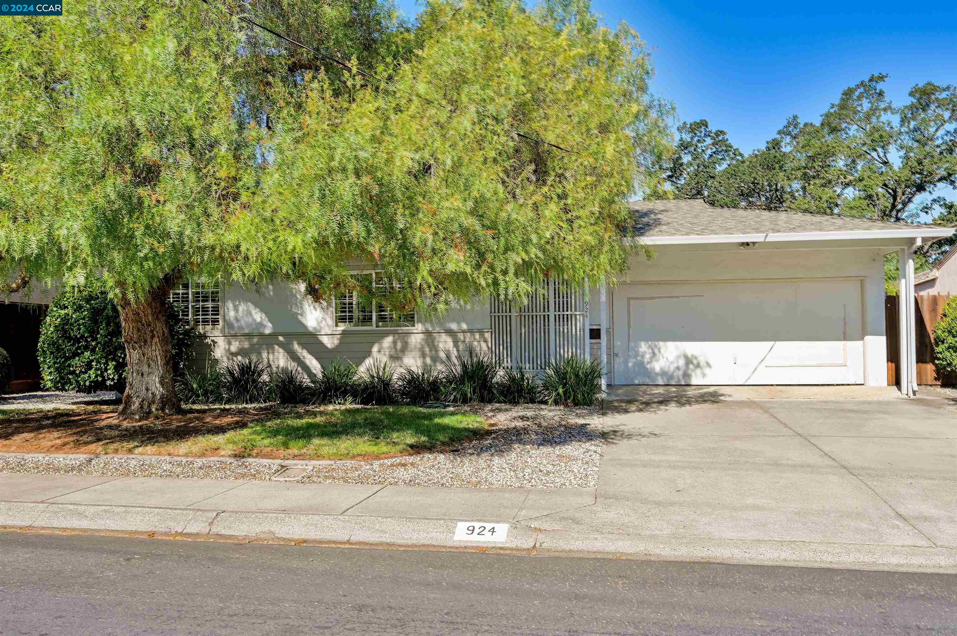 924 Ruth Drive