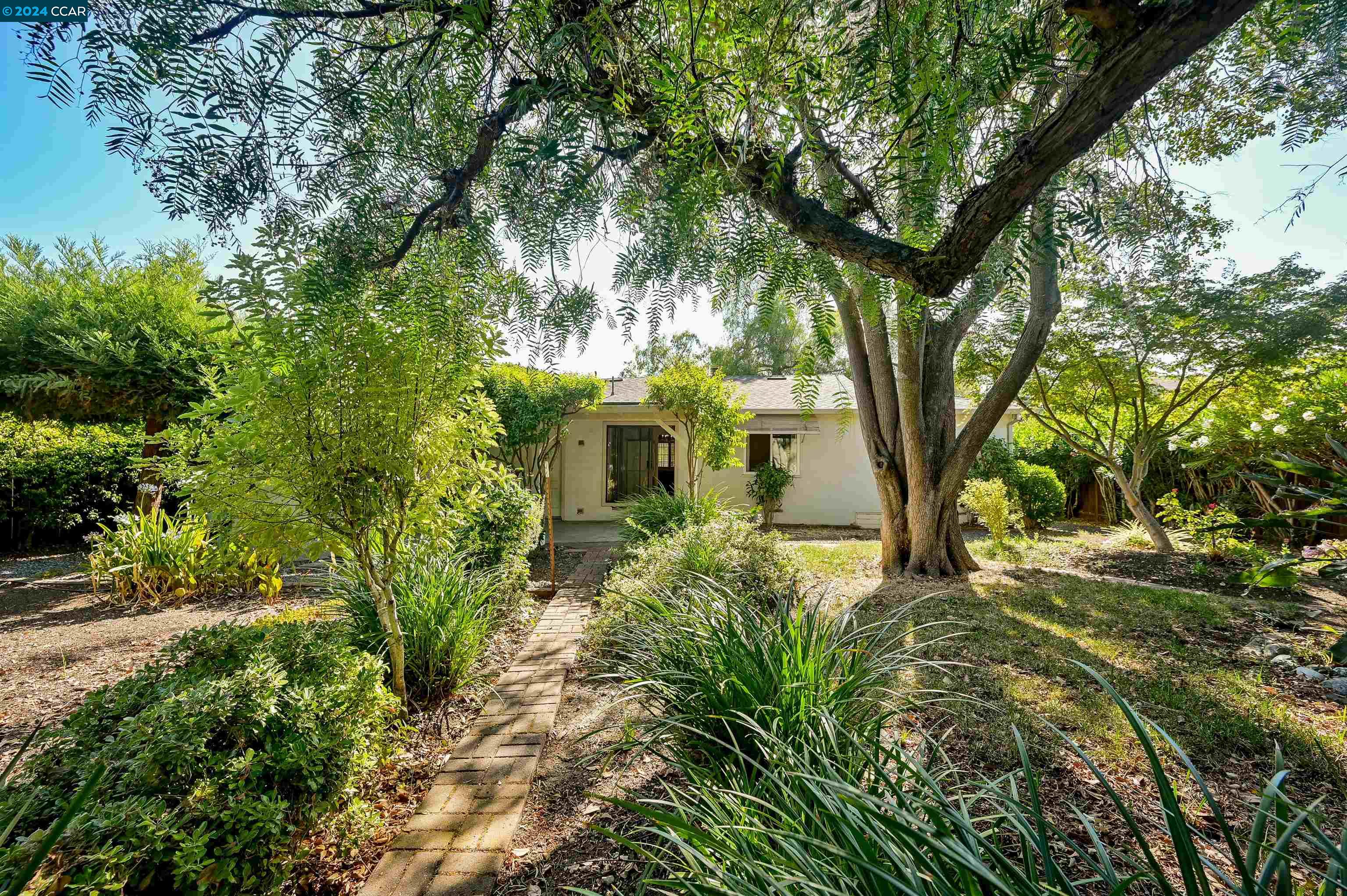 924 Ruth Drive