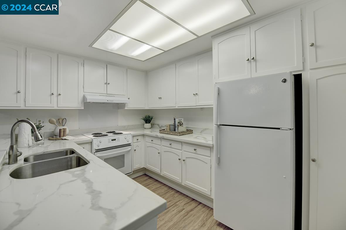 2025 Oakmont Way # 2