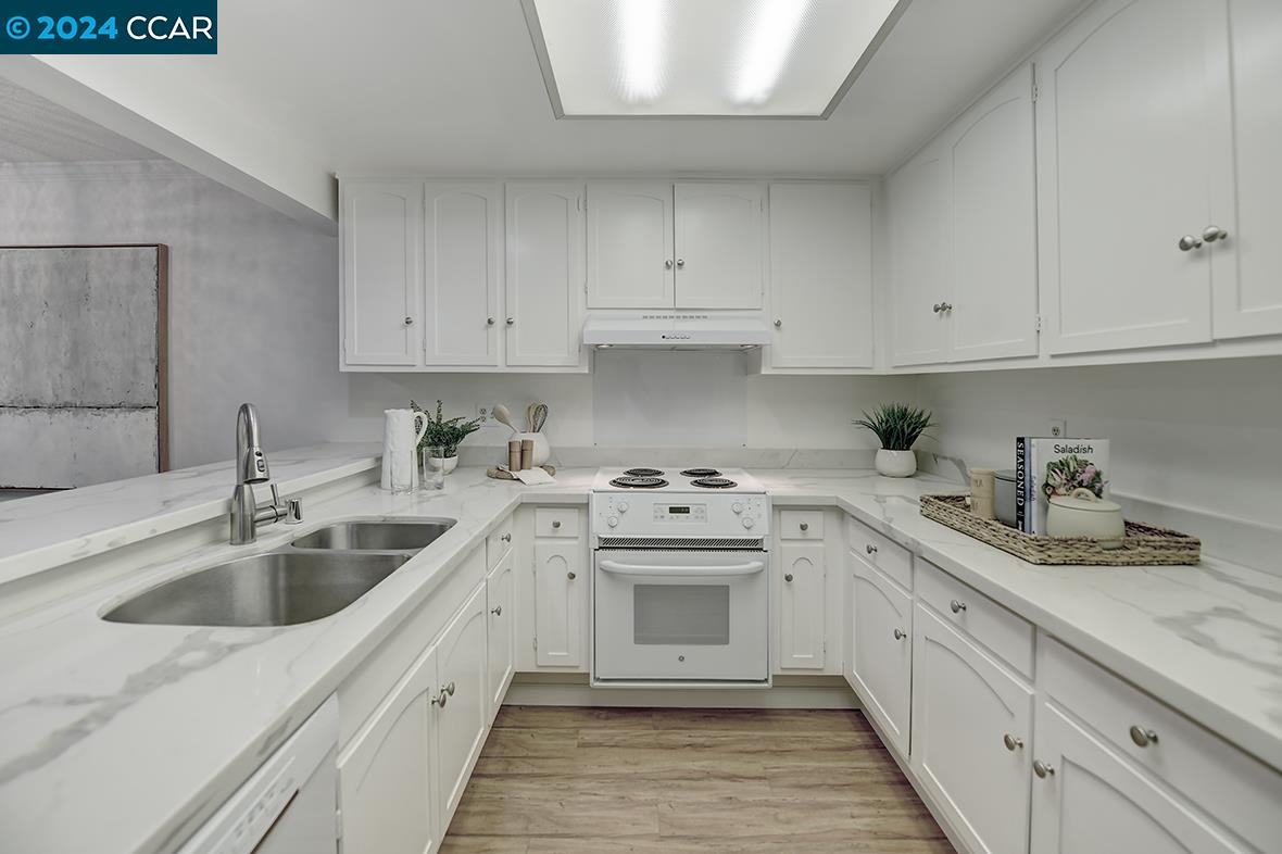 2025 Oakmont Way # 2