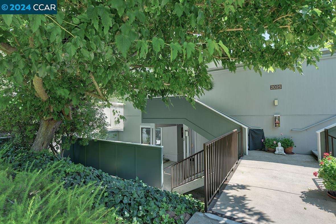 2025 Oakmont Way # 2