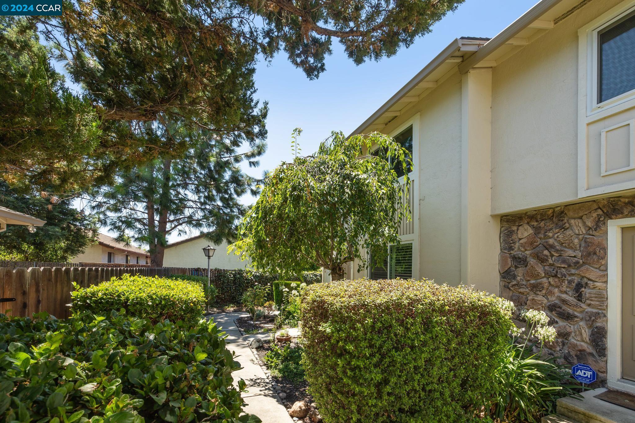 3711 Saratoga Way