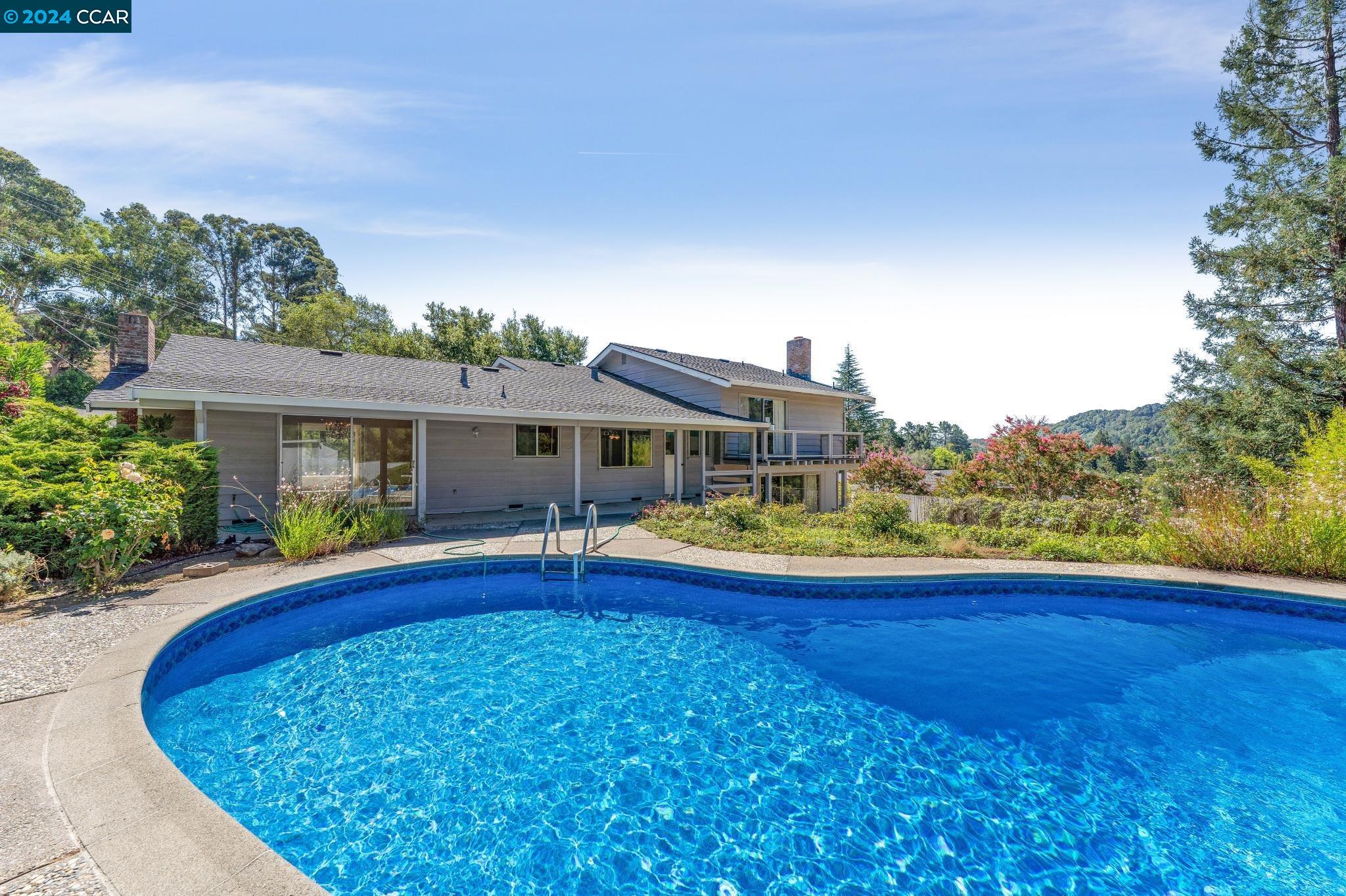23 Arroyo Dr