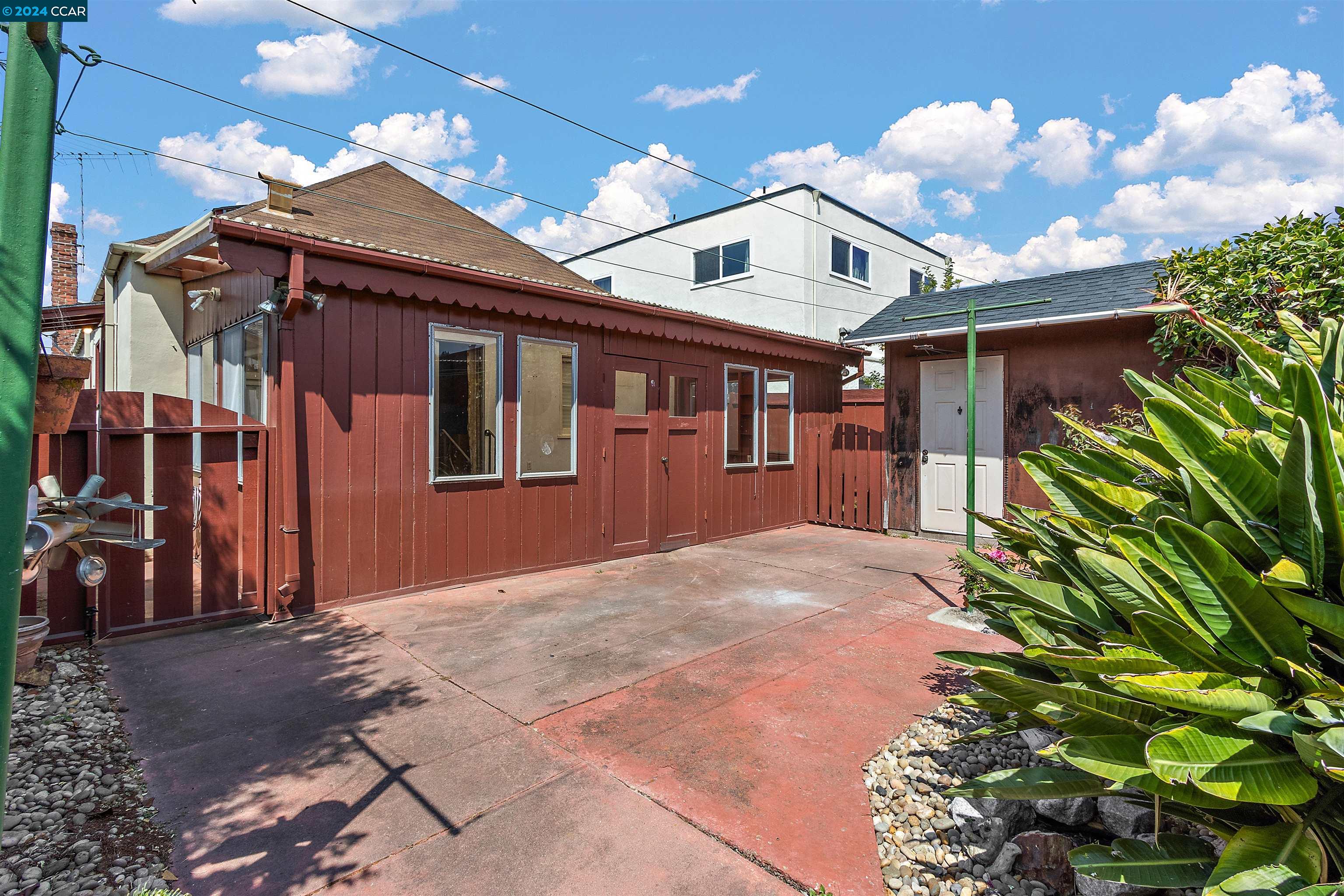 713 San Carlos Ave
