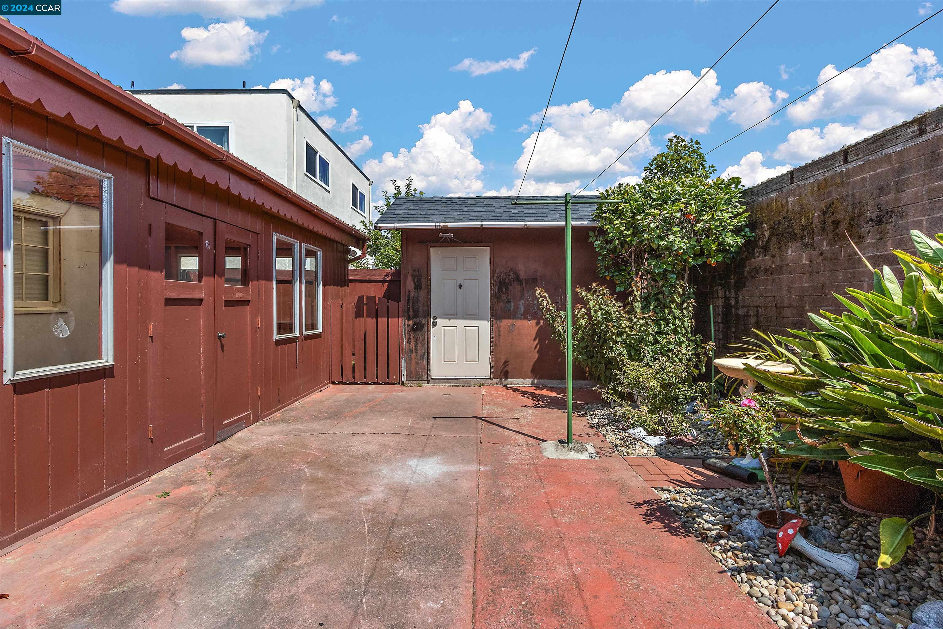 713 San Carlos Ave