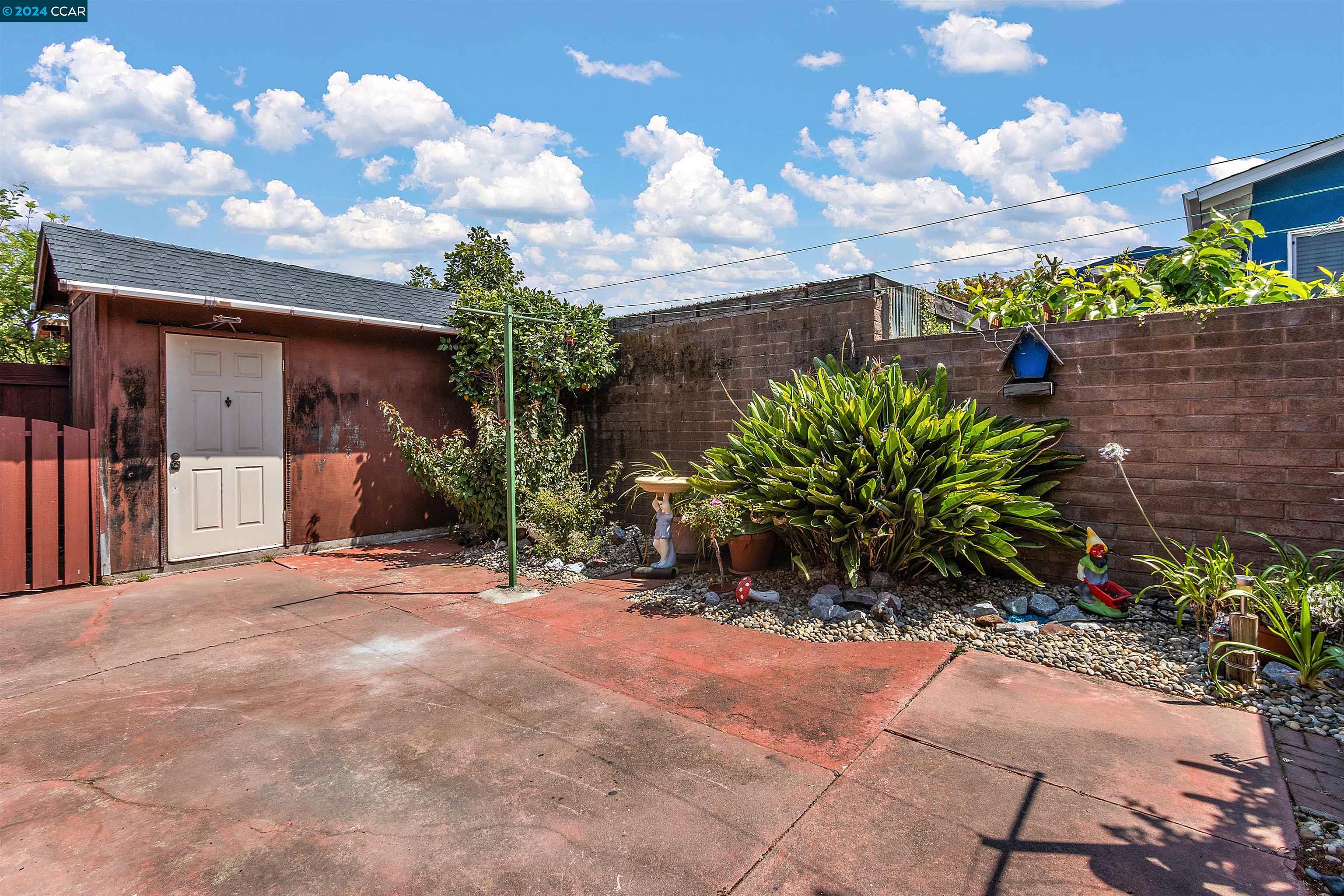 713 San Carlos Ave