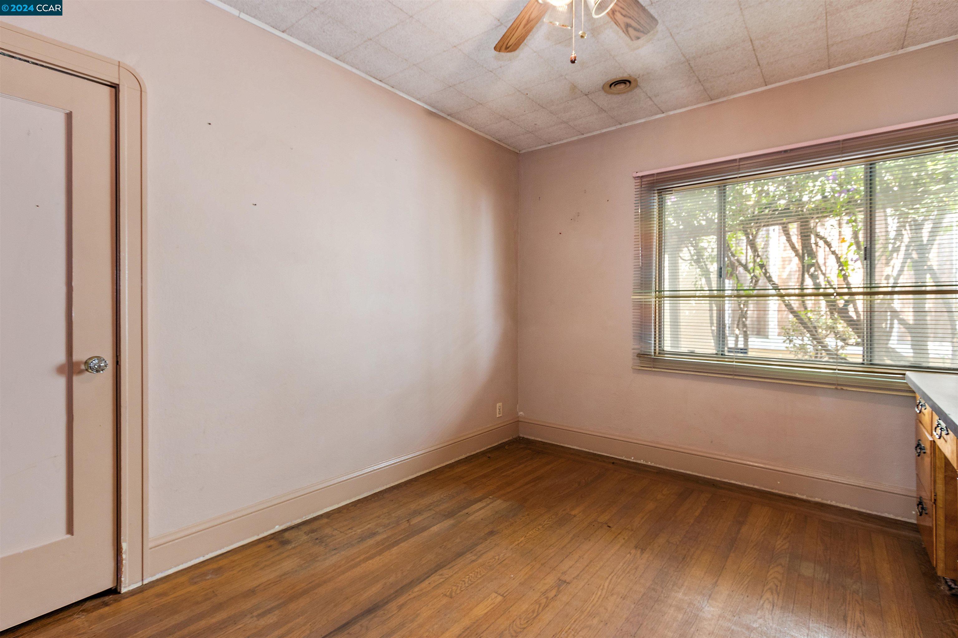 713 San Carlos Ave
