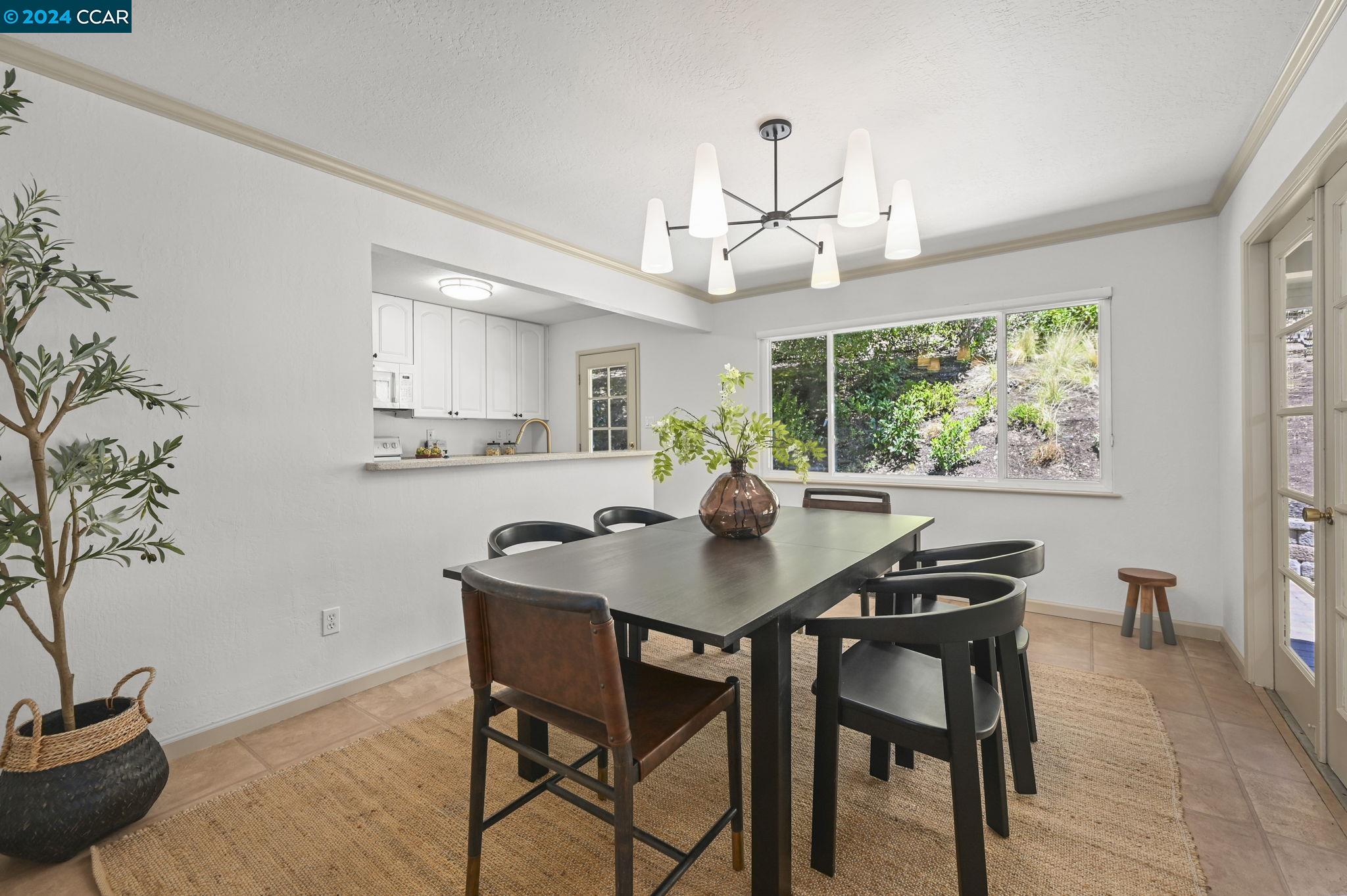953 Stow Lane