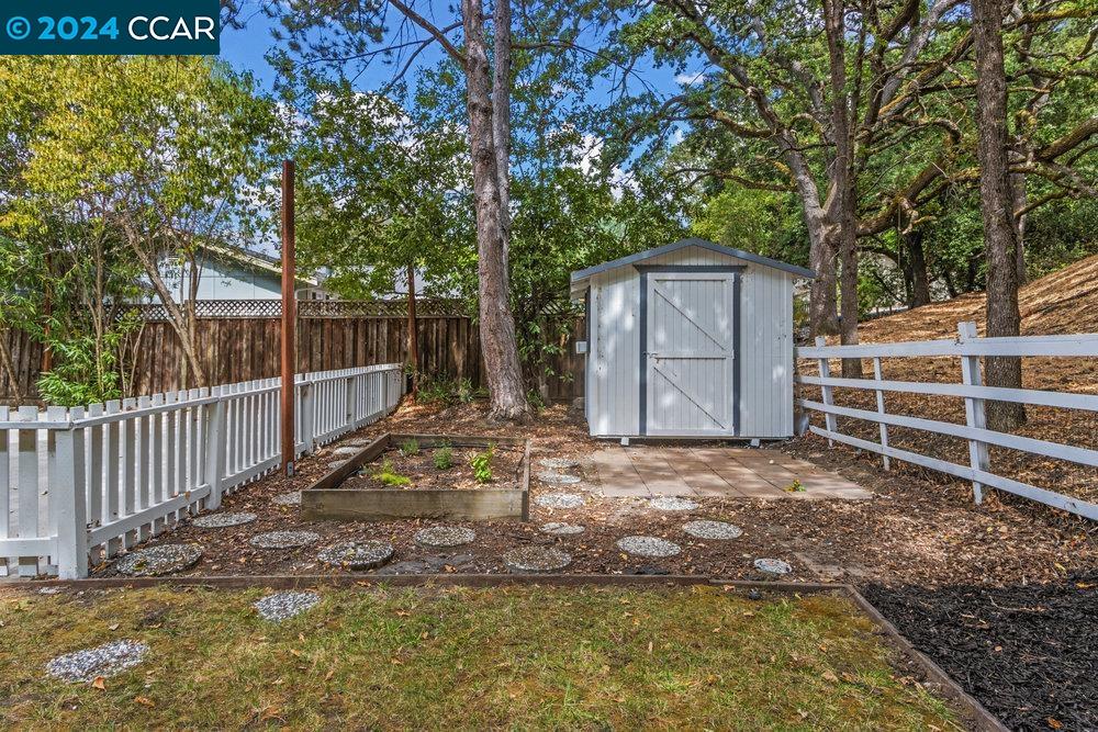101 Panoramic Way