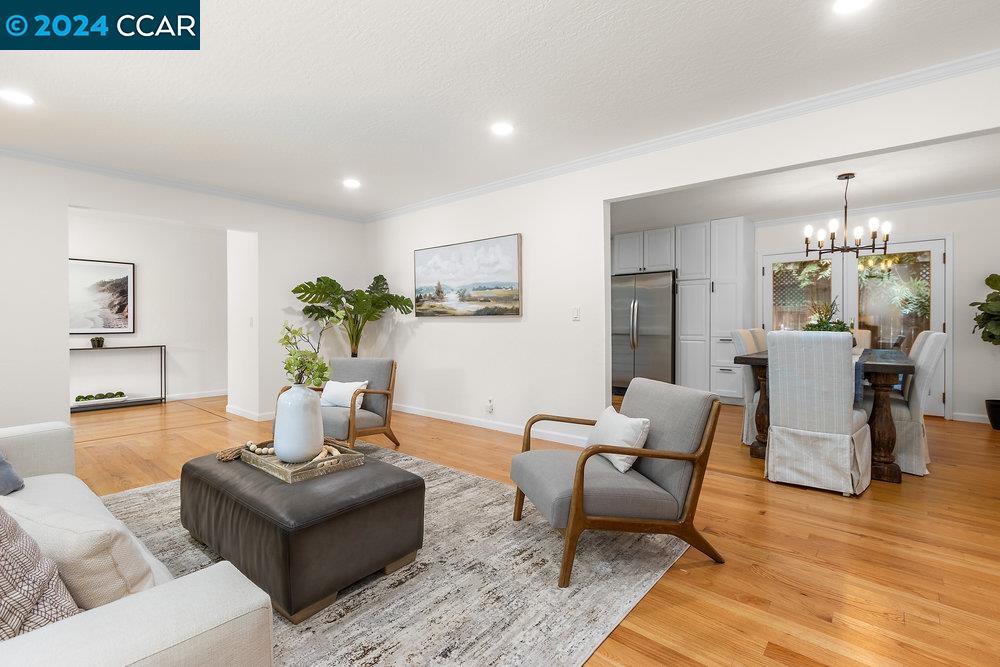101 Panoramic Way