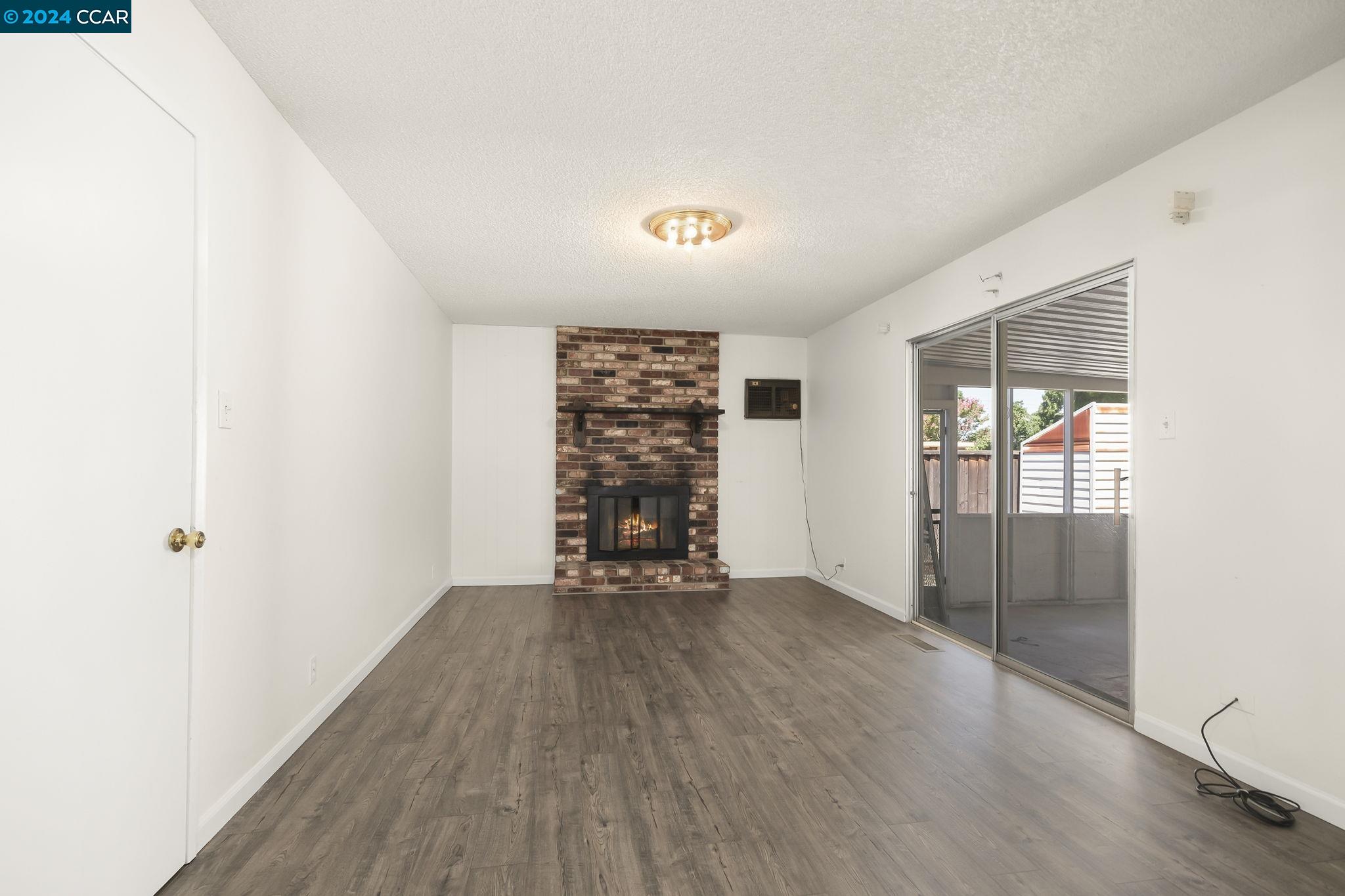 1415 Daisy Way