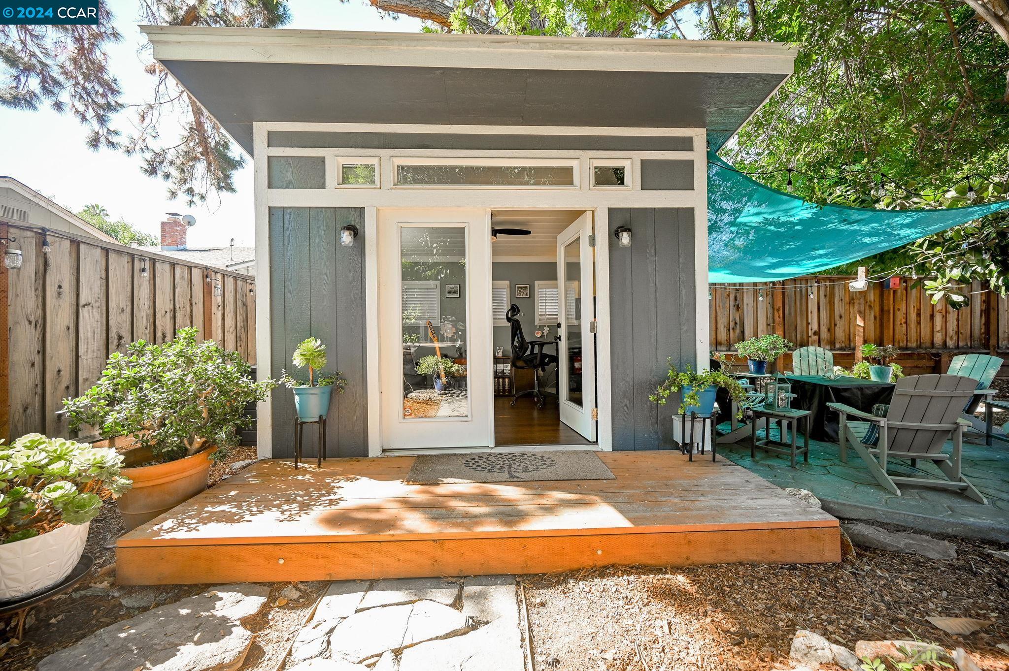 3998 Chestnut Ave.