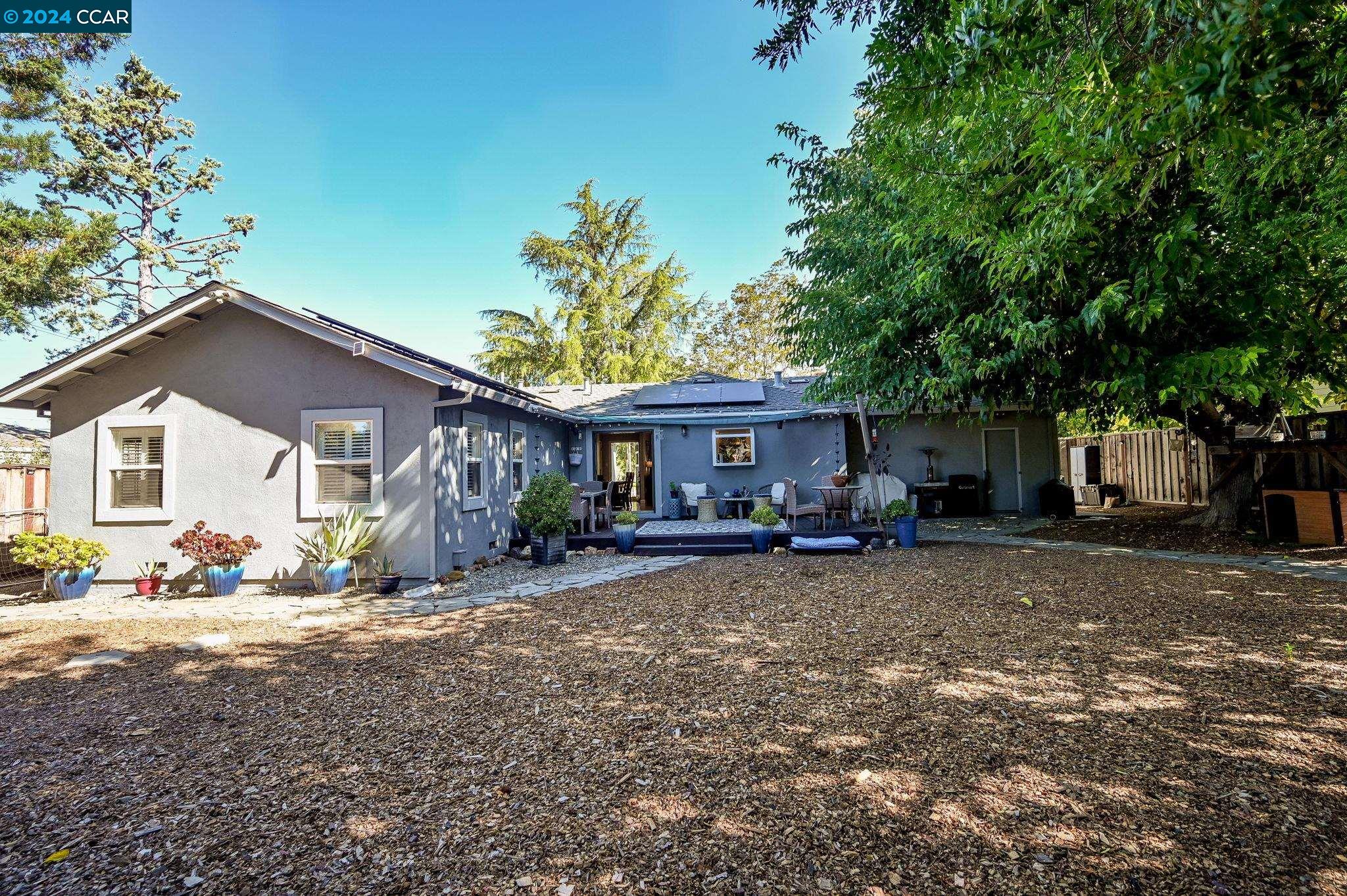 3998 Chestnut Ave.