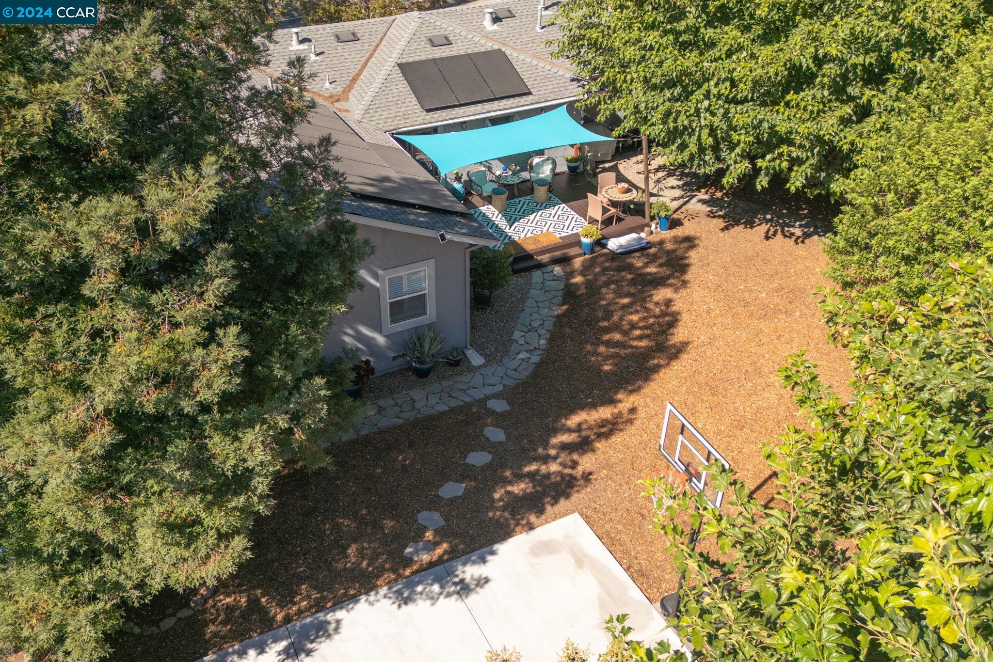 3998 Chestnut Ave.