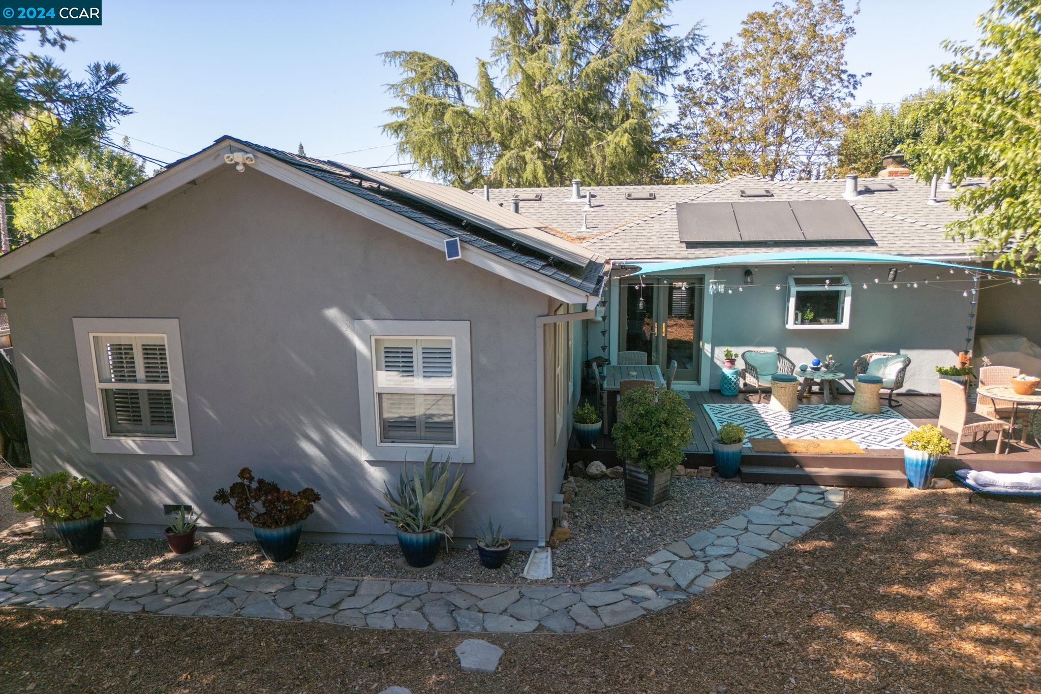 3998 Chestnut Ave.