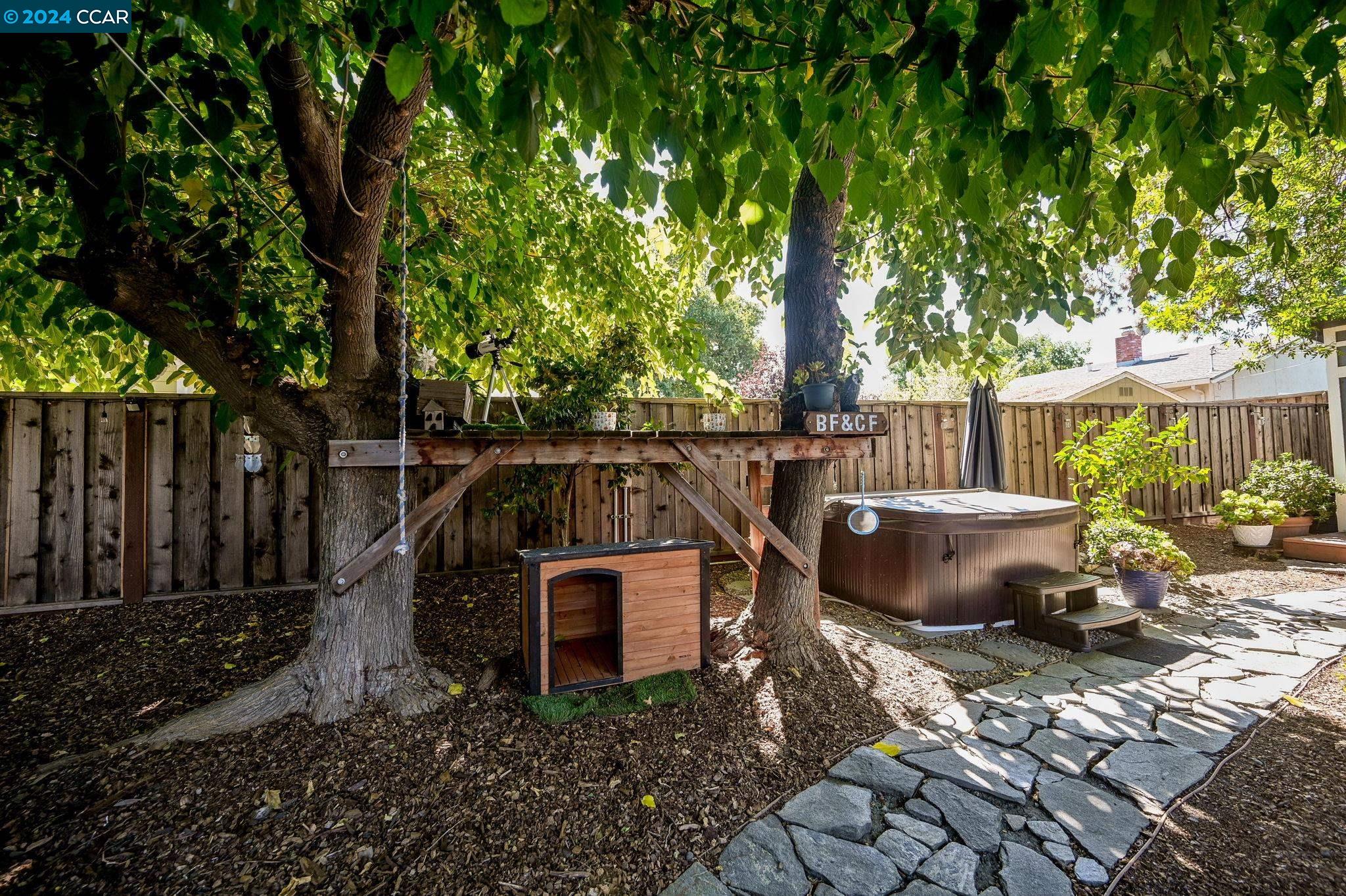 3998 Chestnut Ave.