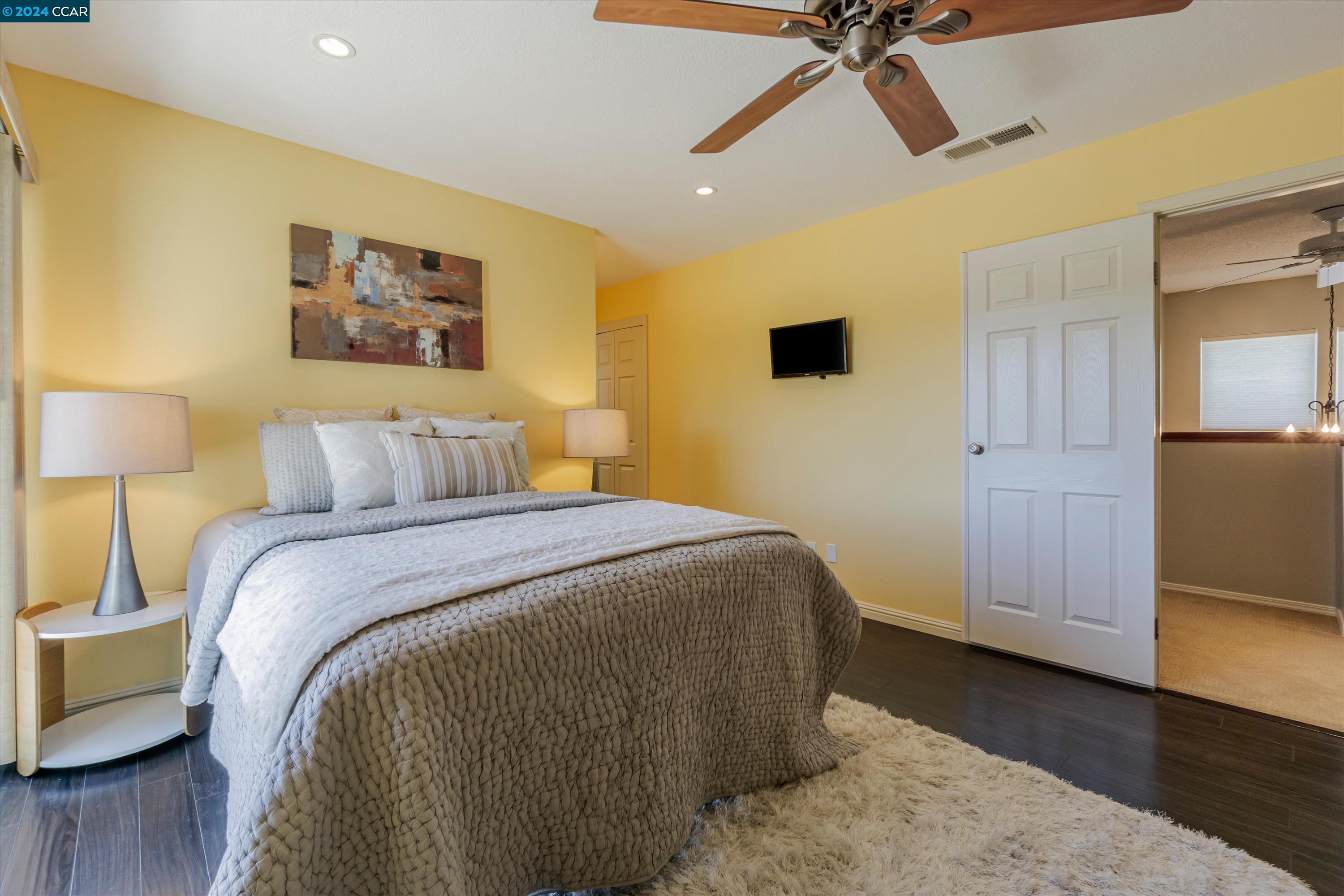 310 Via Cordova Ln