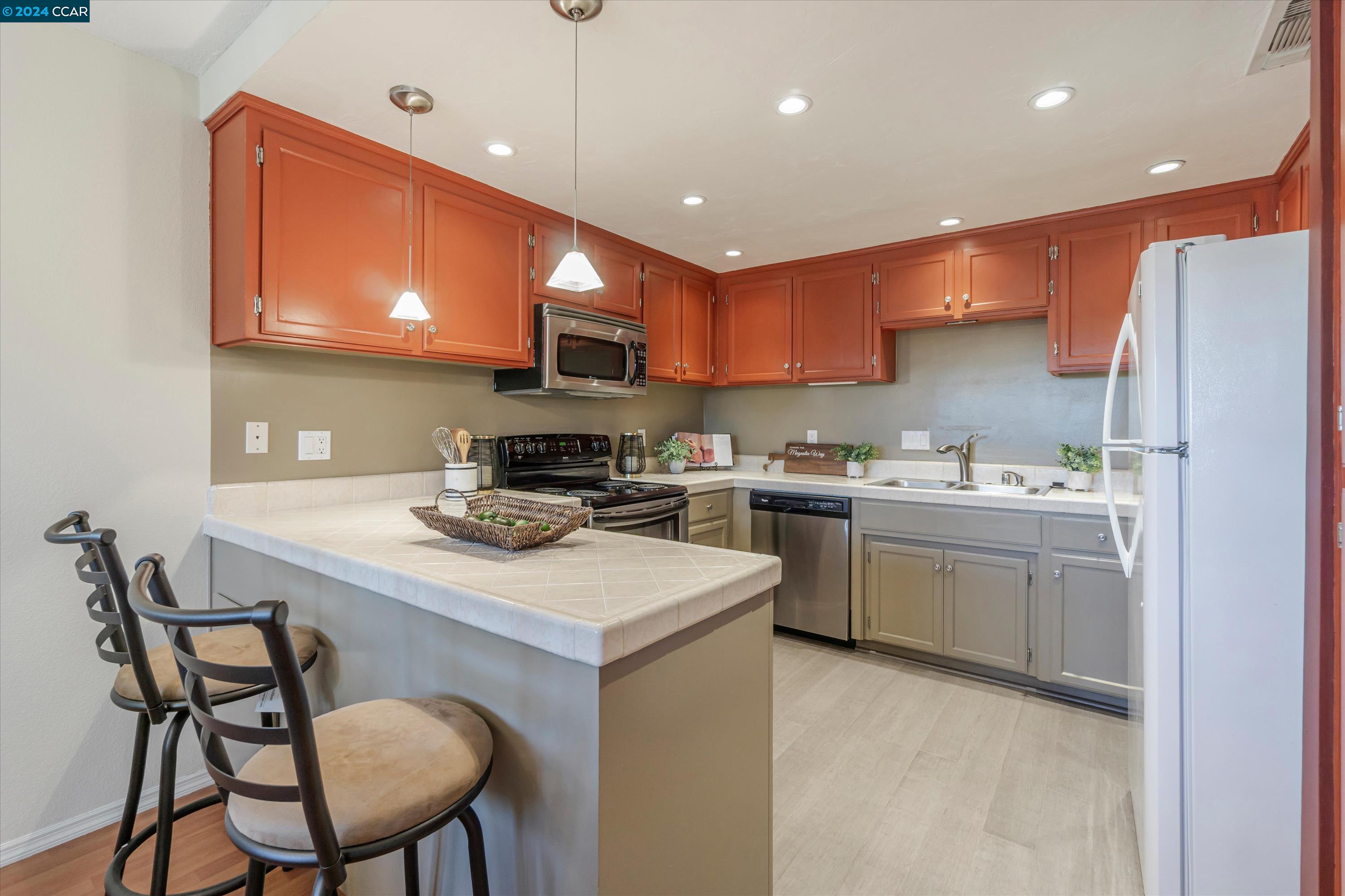 310 Via Cordova Ln
