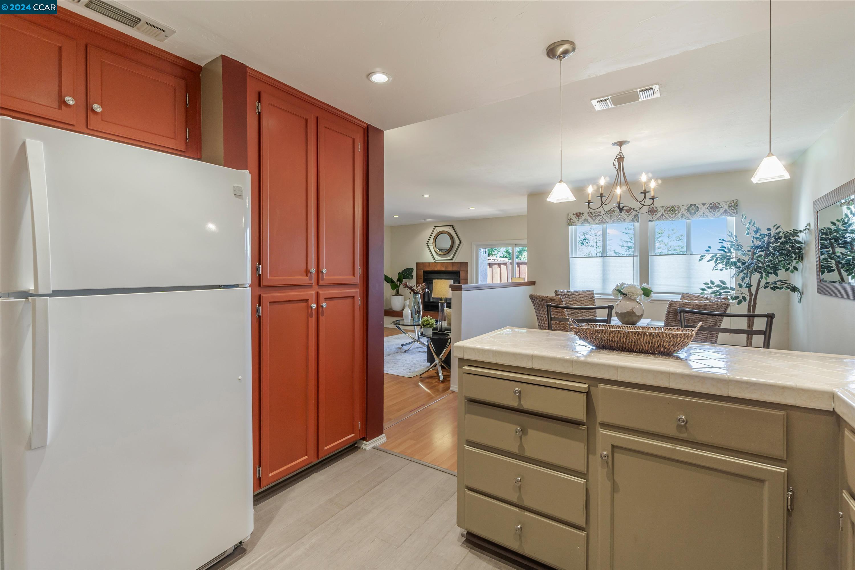 310 Via Cordova Ln
