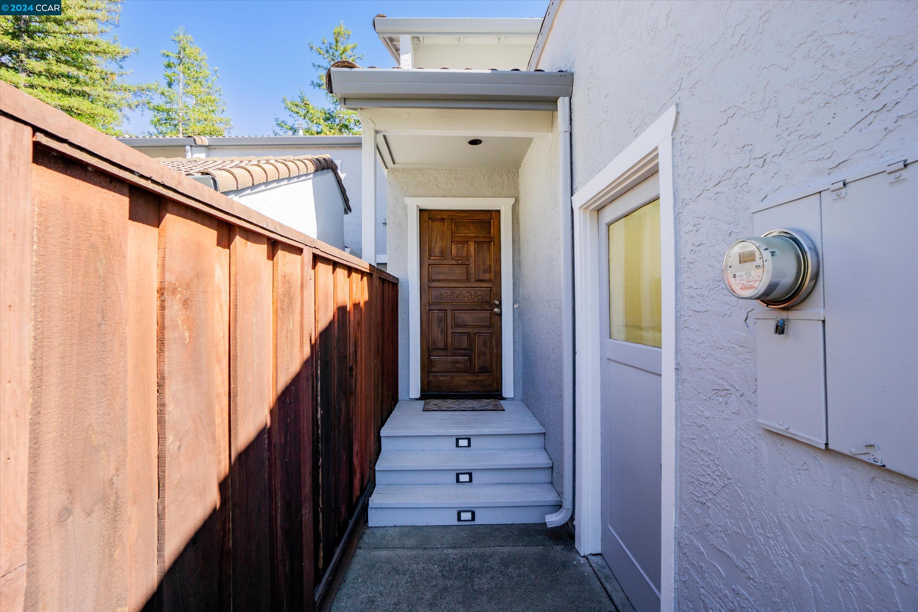310 Via Cordova Ln