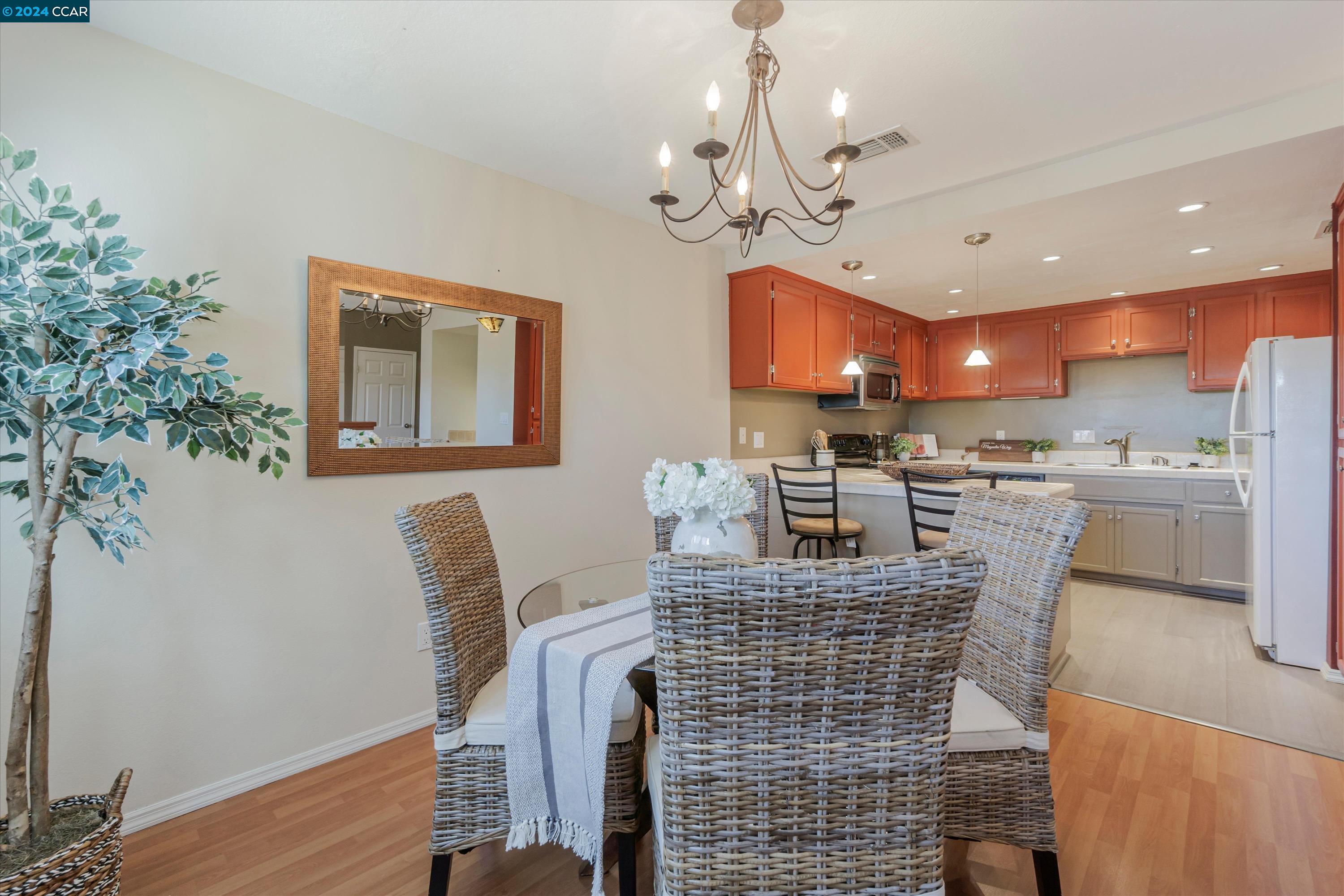 310 Via Cordova Ln